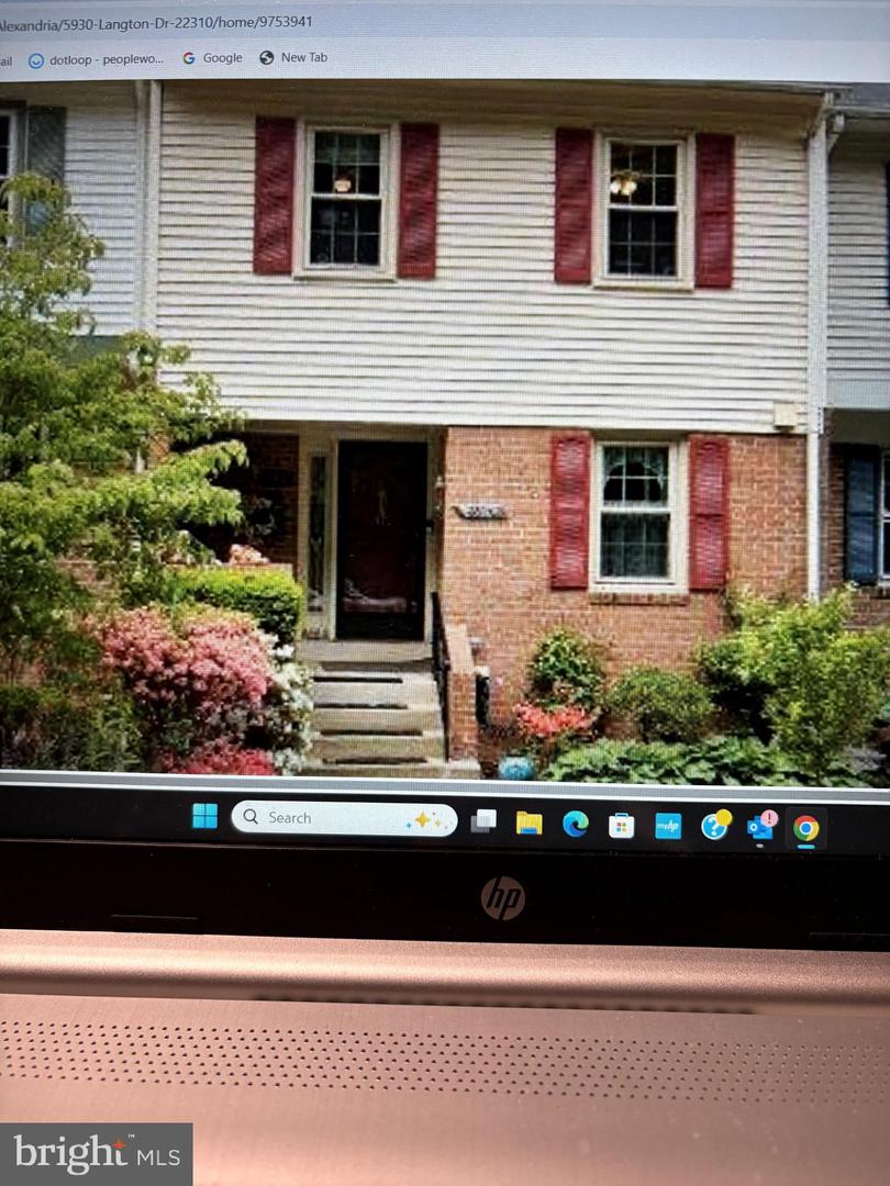 5930 LANGTON DR, FRANCONIA, Virginia 22310, 4 Bedrooms Bedrooms, ,3 BathroomsBathrooms,Residential,For sale,5930 LANGTON DR,VAFX2246138 MLS # VAFX2246138