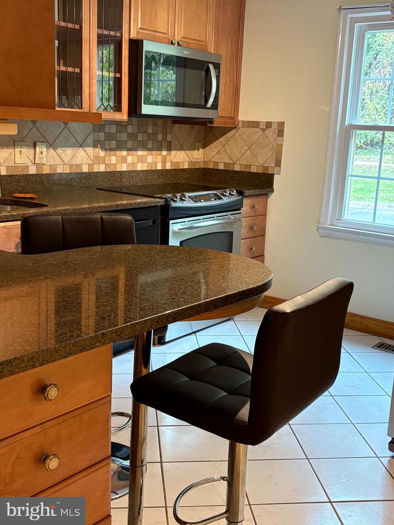 5930 LANGTON DR, FRANCONIA, Virginia 22310, 4 Bedrooms Bedrooms, ,3 BathroomsBathrooms,Residential,For sale,5930 LANGTON DR,VAFX2246138 MLS # VAFX2246138