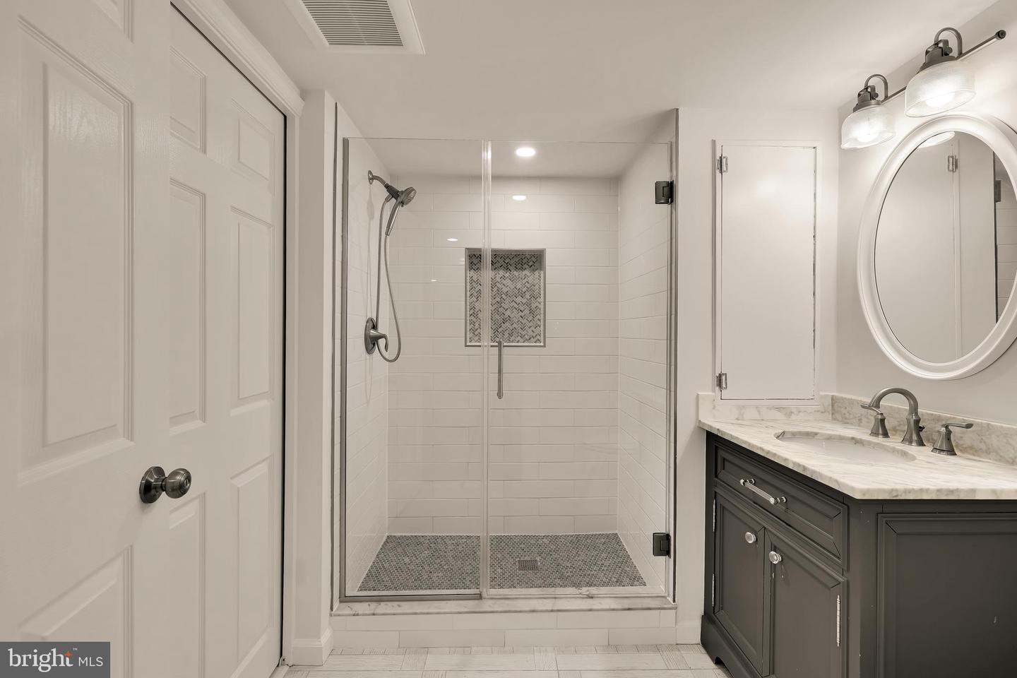 30 ANCELL ST, ALEXANDRIA, Virginia 22305, 3 Bedrooms Bedrooms, ,2 BathroomsBathrooms,Residential,For sale,30 ANCELL ST,VAAX2048442 MLS # VAAX2048442