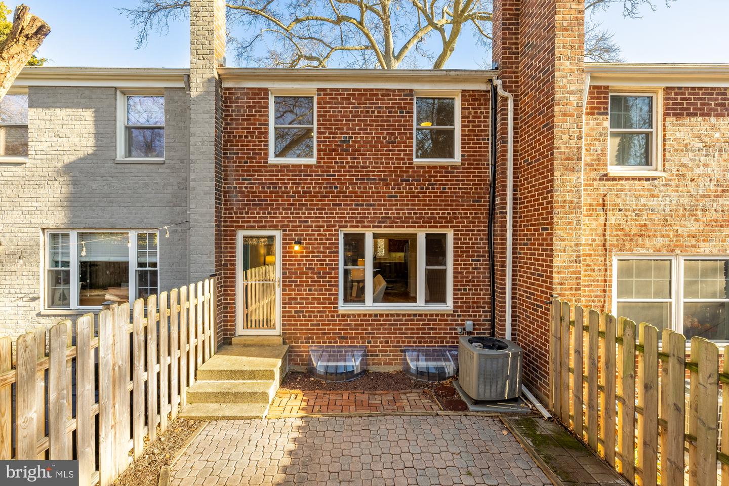 30 ANCELL ST, ALEXANDRIA, Virginia 22305, 3 Bedrooms Bedrooms, ,2 BathroomsBathrooms,Residential,For sale,30 ANCELL ST,VAAX2048442 MLS # VAAX2048442