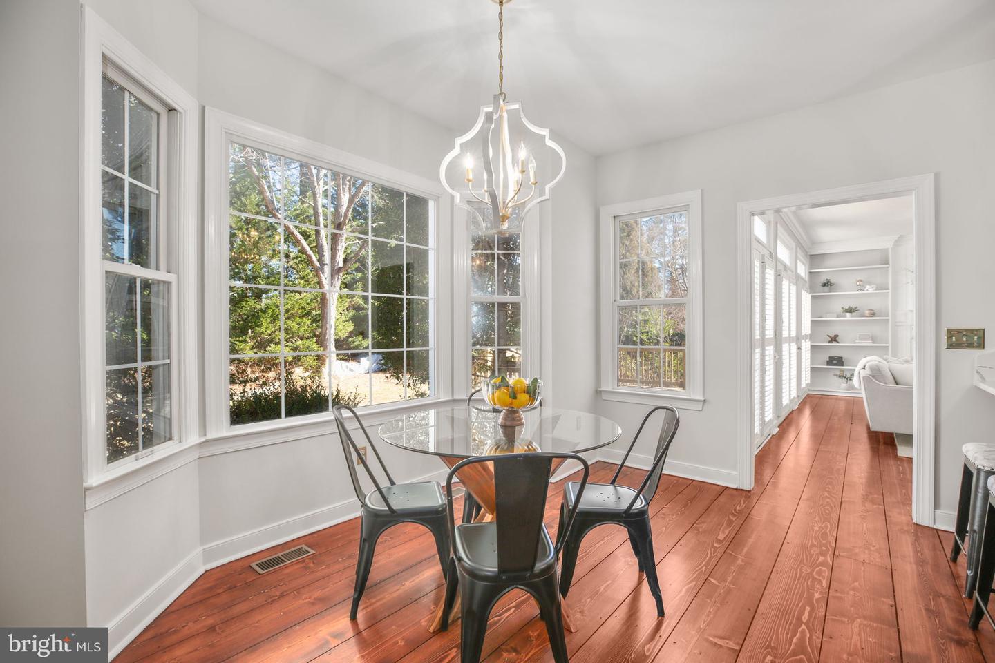 200 KENT AVE, FREDERICKSBURG, Virginia 22405, 4 Bedrooms Bedrooms, ,3 BathroomsBathrooms,Residential,For sale,200 KENT AVE,VAST2043740 MLS # VAST2043740