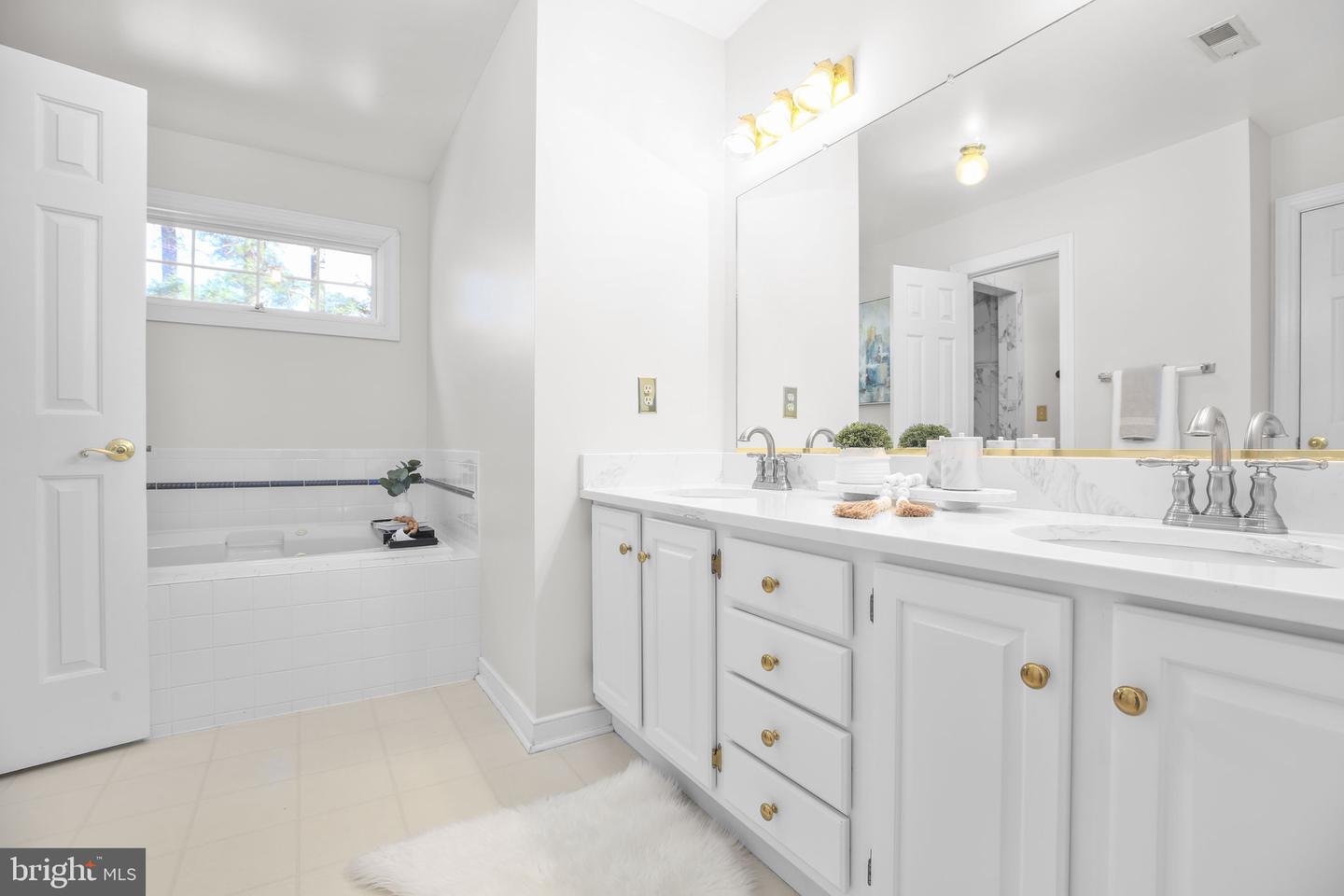 200 KENT AVE, FREDERICKSBURG, Virginia 22405, 4 Bedrooms Bedrooms, ,3 BathroomsBathrooms,Residential,For sale,200 KENT AVE,VAST2043740 MLS # VAST2043740