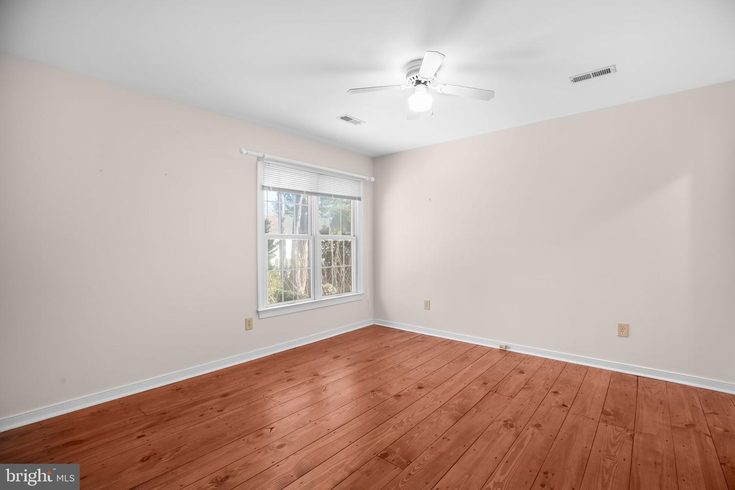 200 KENT AVE, FREDERICKSBURG, Virginia 22405, 4 Bedrooms Bedrooms, ,3 BathroomsBathrooms,Residential,For sale,200 KENT AVE,VAST2043740 MLS # VAST2043740