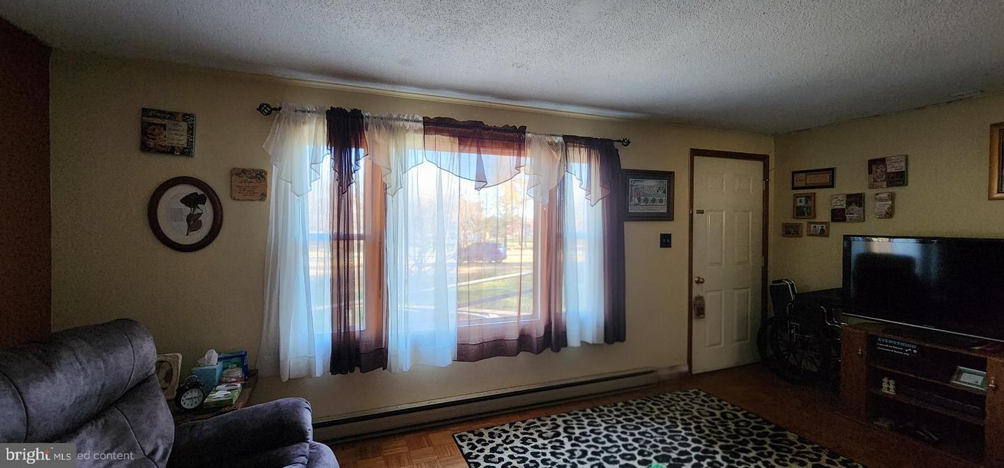 2430 JEFFERSON HWY, LOUISA, Virginia 23093, 3 Bedrooms Bedrooms, ,1 BathroomBathrooms,Residential,For sale,2430 JEFFERSON HWY,VALA2008910 MLS # VALA2008910