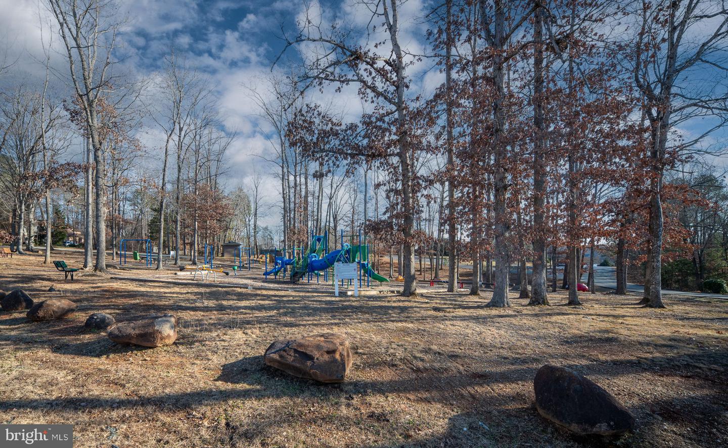 28 TANGLEWOOD RD, PALMYRA, Virginia 22963, 3 Bedrooms Bedrooms, ,2 BathroomsBathrooms,Residential,For sale,28 TANGLEWOOD RD,VAFN2000572 MLS # VAFN2000572