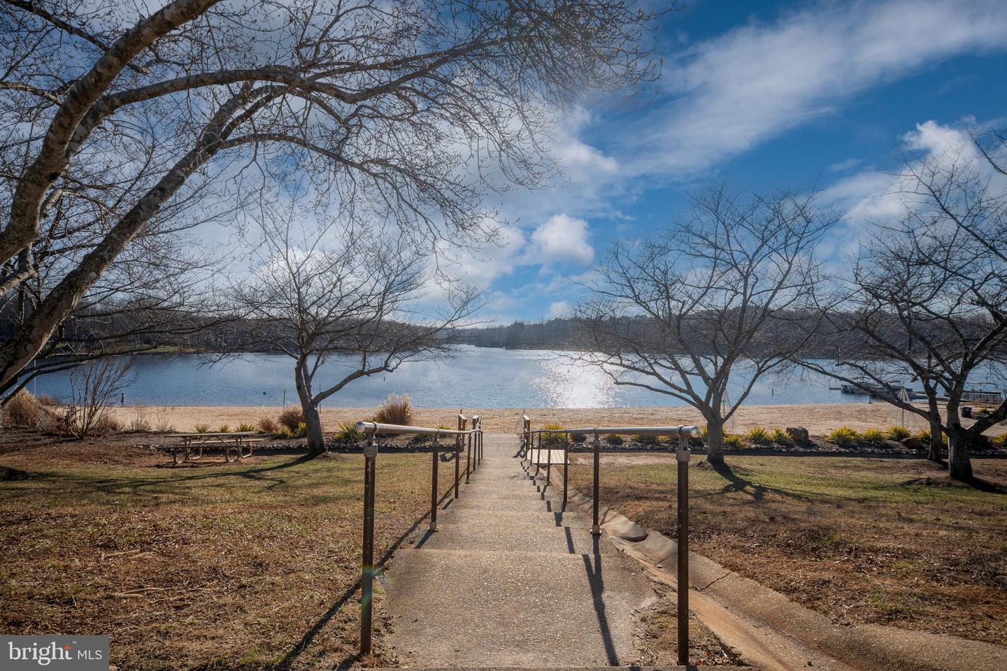 28 TANGLEWOOD RD, PALMYRA, Virginia 22963, 3 Bedrooms Bedrooms, ,2 BathroomsBathrooms,Residential,For sale,28 TANGLEWOOD RD,VAFN2000572 MLS # VAFN2000572