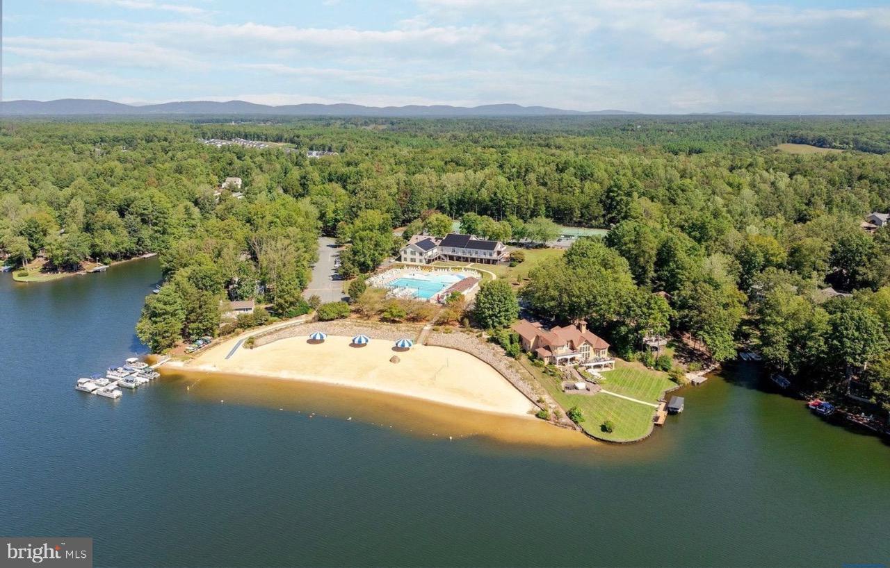 28 TANGLEWOOD RD, PALMYRA, Virginia 22963, 3 Bedrooms Bedrooms, ,2 BathroomsBathrooms,Residential,For sale,28 TANGLEWOOD RD,VAFN2000572 MLS # VAFN2000572