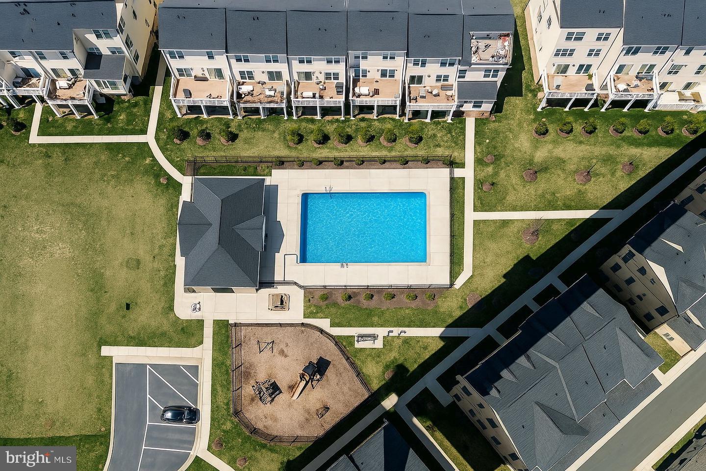 3925 FAIR RIDGE DR #304, FAIRFAX, Virginia 22033, 2 Bedrooms Bedrooms, ,2 BathroomsBathrooms,Residential,For sale,3925 FAIR RIDGE DR #304,VAFX2284760 MLS # VAFX2284760