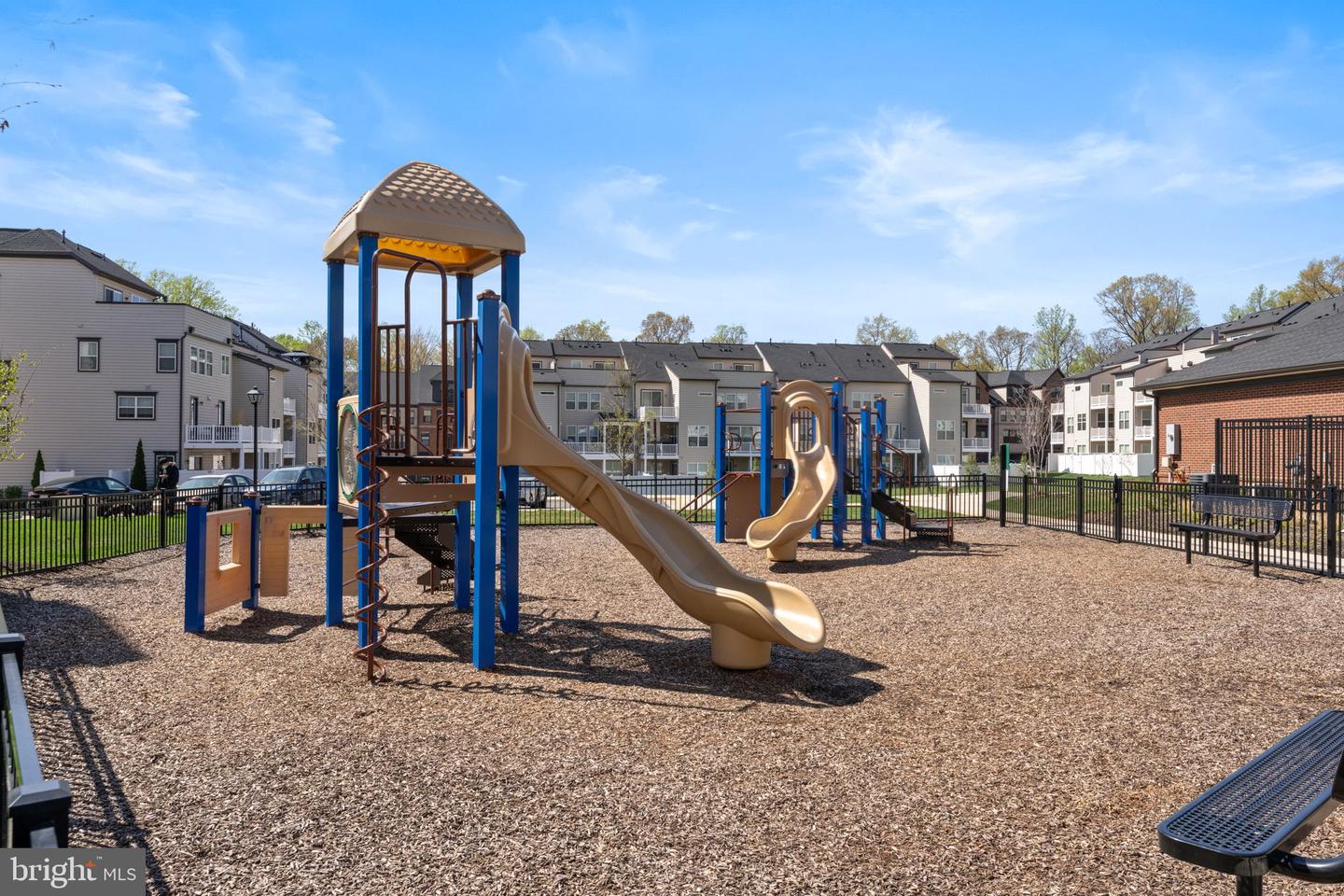 3925 FAIR RIDGE DR #304, FAIRFAX, Virginia 22033, 2 Bedrooms Bedrooms, ,2 BathroomsBathrooms,Residential,For sale,3925 FAIR RIDGE DR #304,VAFX2284760 MLS # VAFX2284760