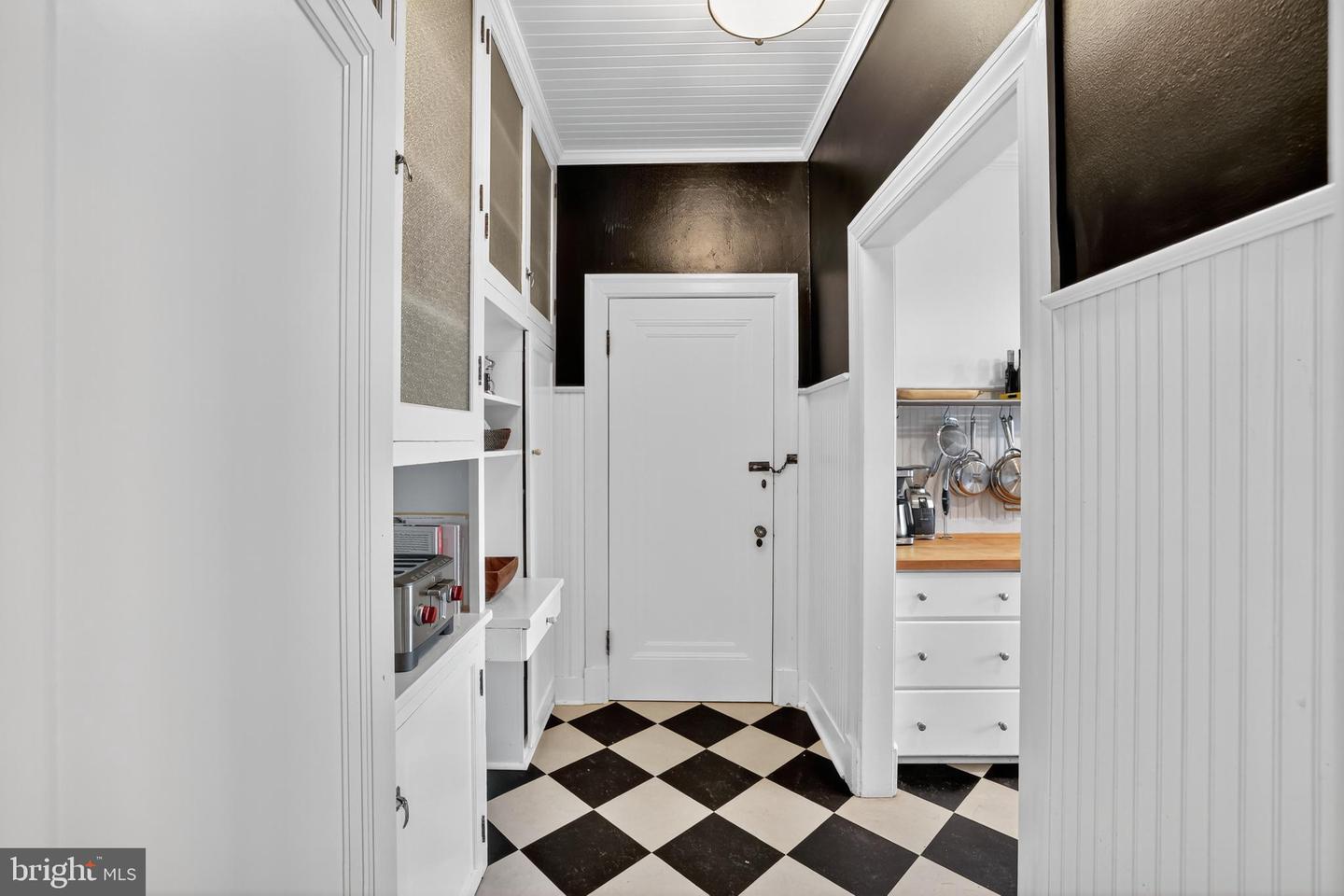 1661 CRESCENT PL NW, WASHINGTON, District Of Columbia 20009, 2 Bedrooms Bedrooms, 3 Rooms Rooms,1 BathroomBathrooms,Residential,For sale,1661 CRESCENT PL NW,DCDC2240510 MLS # DCDC2240510