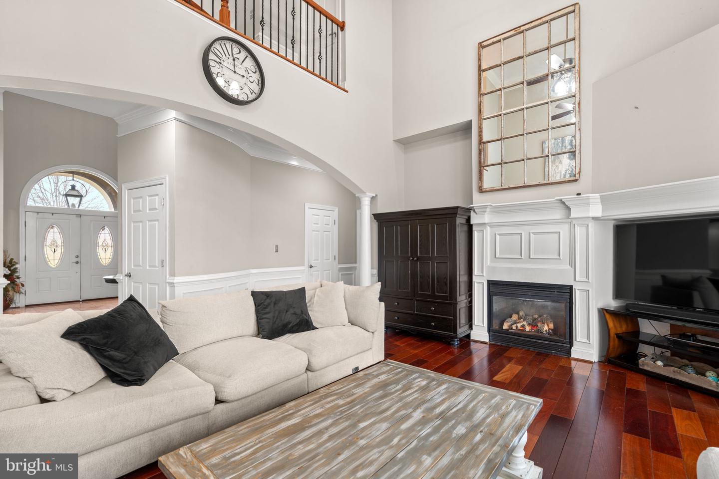 16503 LONEOAK PL, HAMILTON, Virginia 20158, 6 Bedrooms Bedrooms, 1 Room Rooms,4 BathroomsBathrooms,Residential,For sale,16503 LONEOAK PL,VALO2113620 MLS # VALO2113620