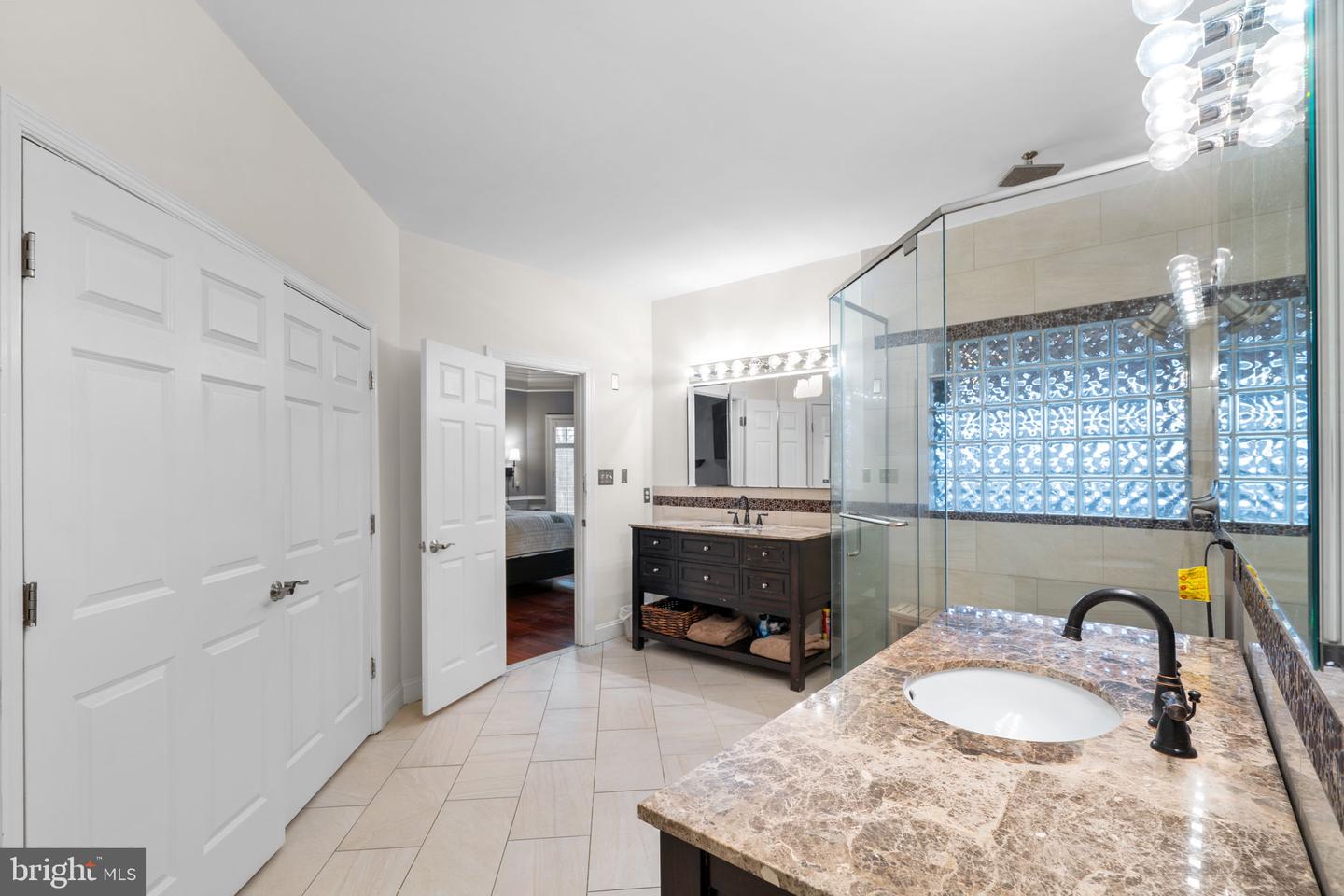 16503 LONEOAK PL, HAMILTON, Virginia 20158, 6 Bedrooms Bedrooms, 1 Room Rooms,4 BathroomsBathrooms,Residential,For sale,16503 LONEOAK PL,VALO2113620 MLS # VALO2113620