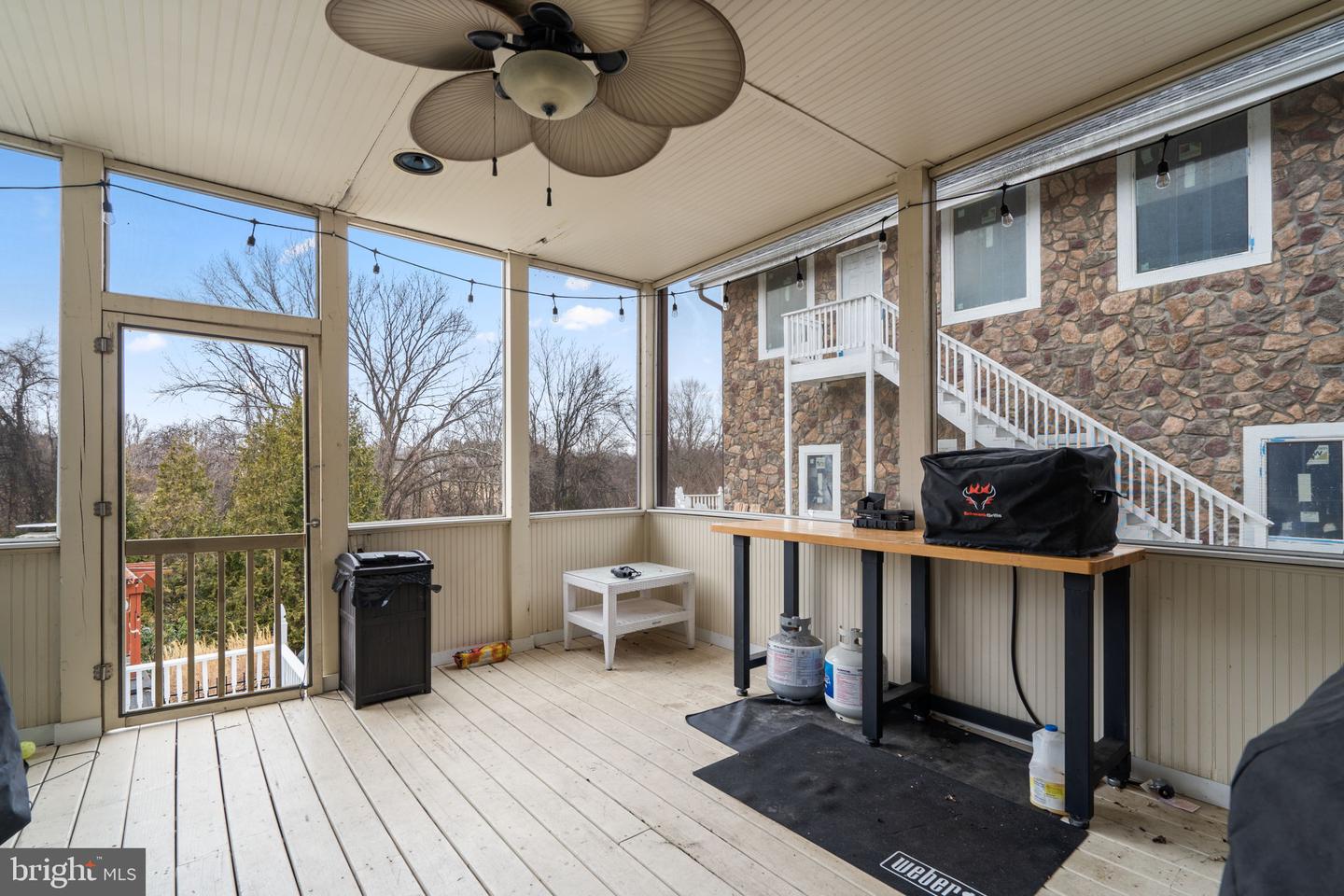 16503 LONEOAK PL, HAMILTON, Virginia 20158, 6 Bedrooms Bedrooms, 1 Room Rooms,4 BathroomsBathrooms,Residential,For sale,16503 LONEOAK PL,VALO2113620 MLS # VALO2113620