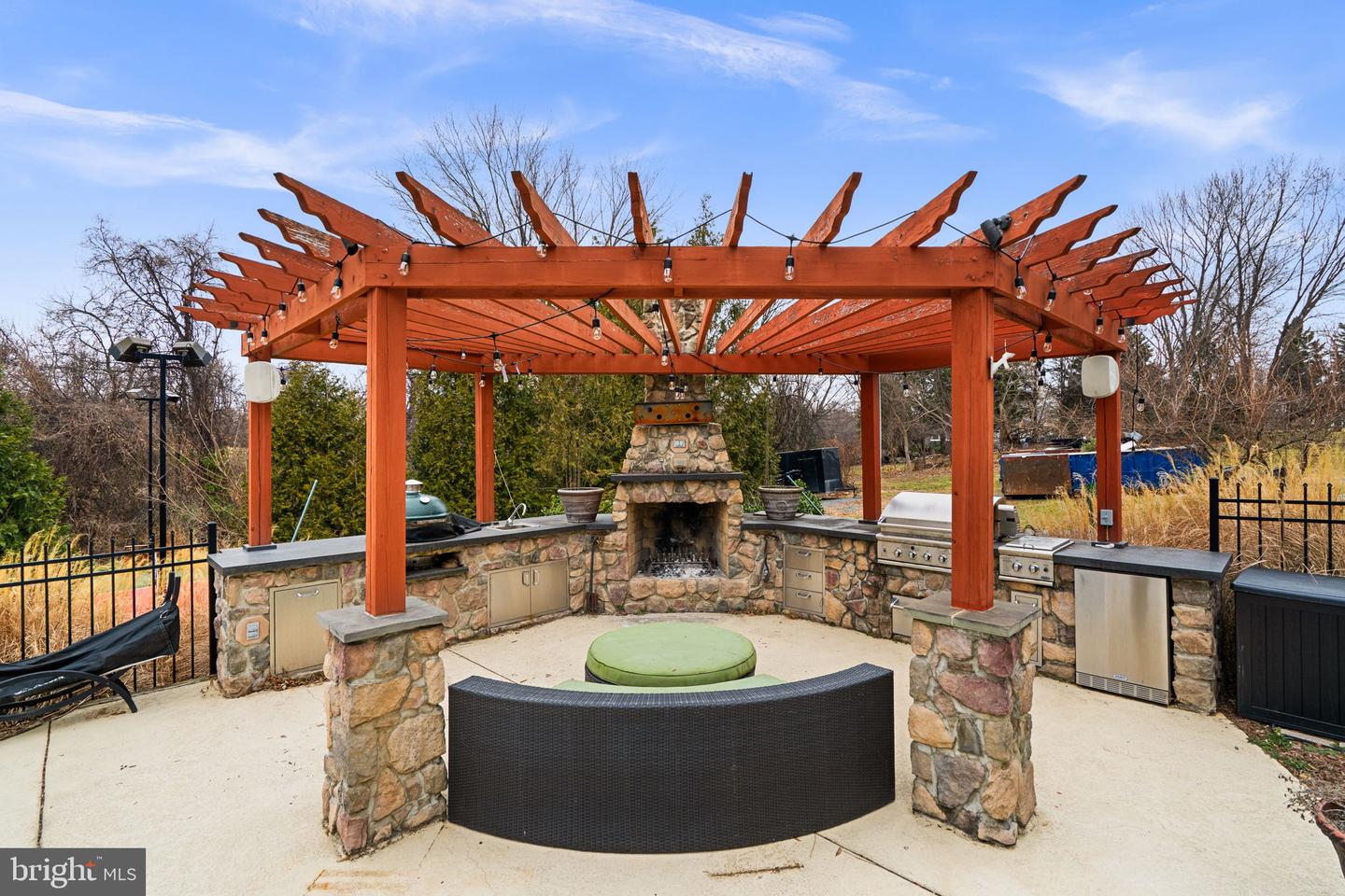 16503 LONEOAK PL, HAMILTON, Virginia 20158, 6 Bedrooms Bedrooms, 1 Room Rooms,4 BathroomsBathrooms,Residential,For sale,16503 LONEOAK PL,VALO2113620 MLS # VALO2113620