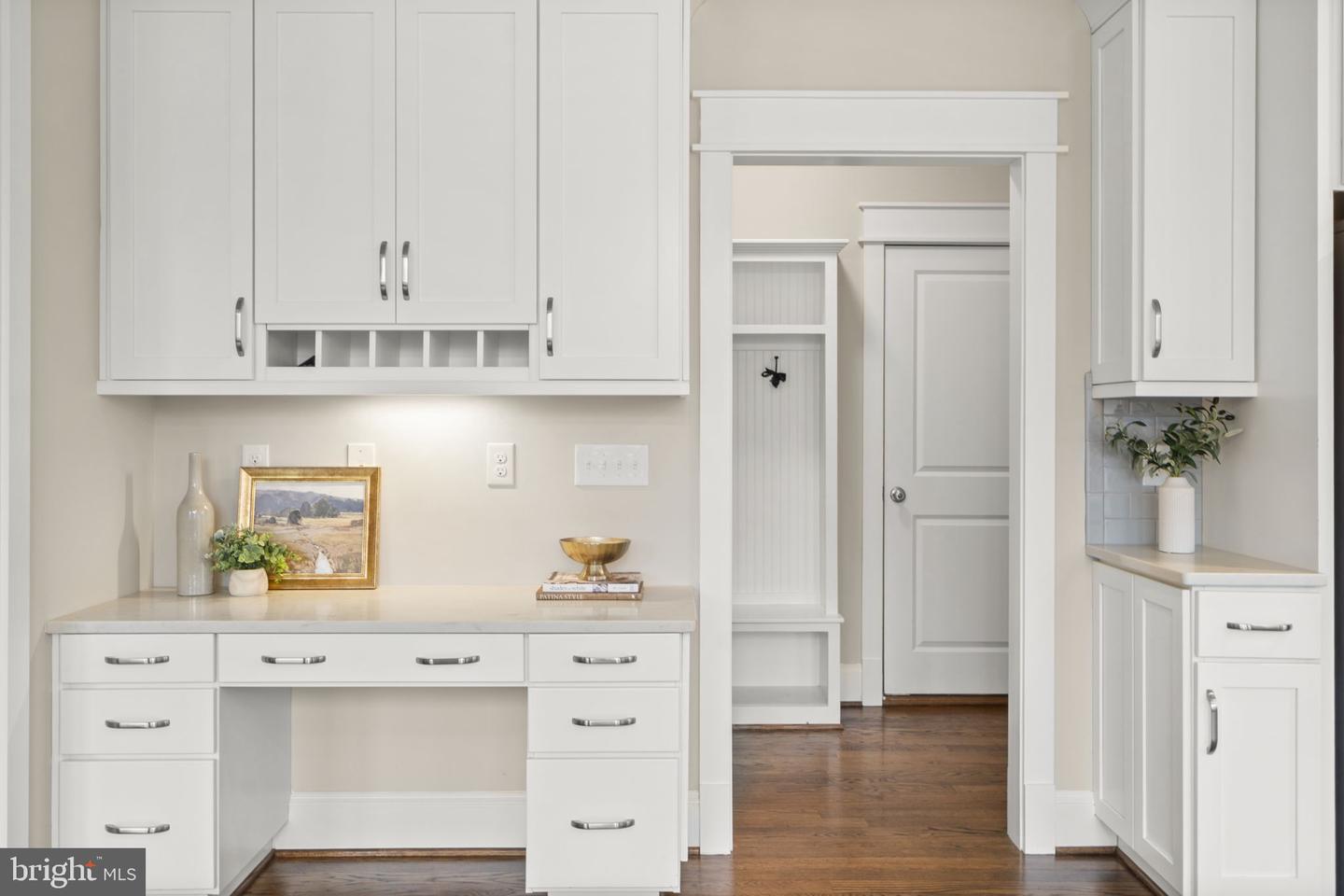 6712 DEAN DR, MCLEAN, Virginia 22101, 6 Bedrooms Bedrooms, 16 Rooms Rooms,5 BathroomsBathrooms,Residential,For sale,6712 DEAN DR,VAFX2284892 MLS # VAFX2284892 6712 DEAN DR, MCLEAN, Virginia 22101, 6 Bedrooms Bedrooms, 16 Rooms Rooms,5 BathroomsBathrooms,Residential,For sale,6712 DEAN DR,VAFX2284892 MLS # VAFX2284892