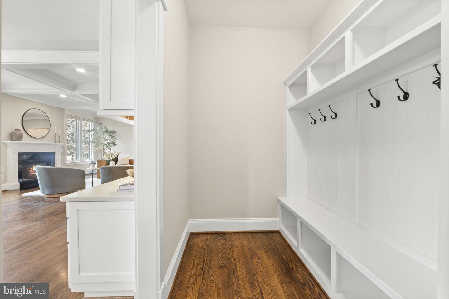 6712 DEAN DR, MCLEAN, Virginia 22101, 6 Bedrooms Bedrooms, 16 Rooms Rooms,5 BathroomsBathrooms,Residential,For sale,6712 DEAN DR,VAFX2284892 MLS # VAFX2284892 6712 DEAN DR, MCLEAN, Virginia 22101, 6 Bedrooms Bedrooms, 16 Rooms Rooms,5 BathroomsBathrooms,Residential,For sale,6712 DEAN DR,VAFX2284892 MLS # VAFX2284892