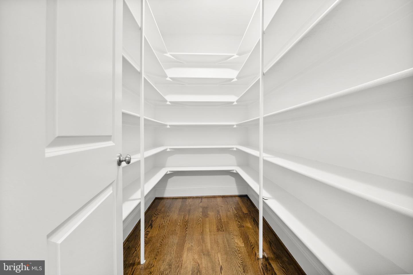 6712 DEAN DR, MCLEAN, Virginia 22101, 6 Bedrooms Bedrooms, 16 Rooms Rooms,5 BathroomsBathrooms,Residential,For sale,6712 DEAN DR,VAFX2284892 MLS # VAFX2284892 6712 DEAN DR, MCLEAN, Virginia 22101, 6 Bedrooms Bedrooms, 16 Rooms Rooms,5 BathroomsBathrooms,Residential,For sale,6712 DEAN DR,VAFX2284892 MLS # VAFX2284892