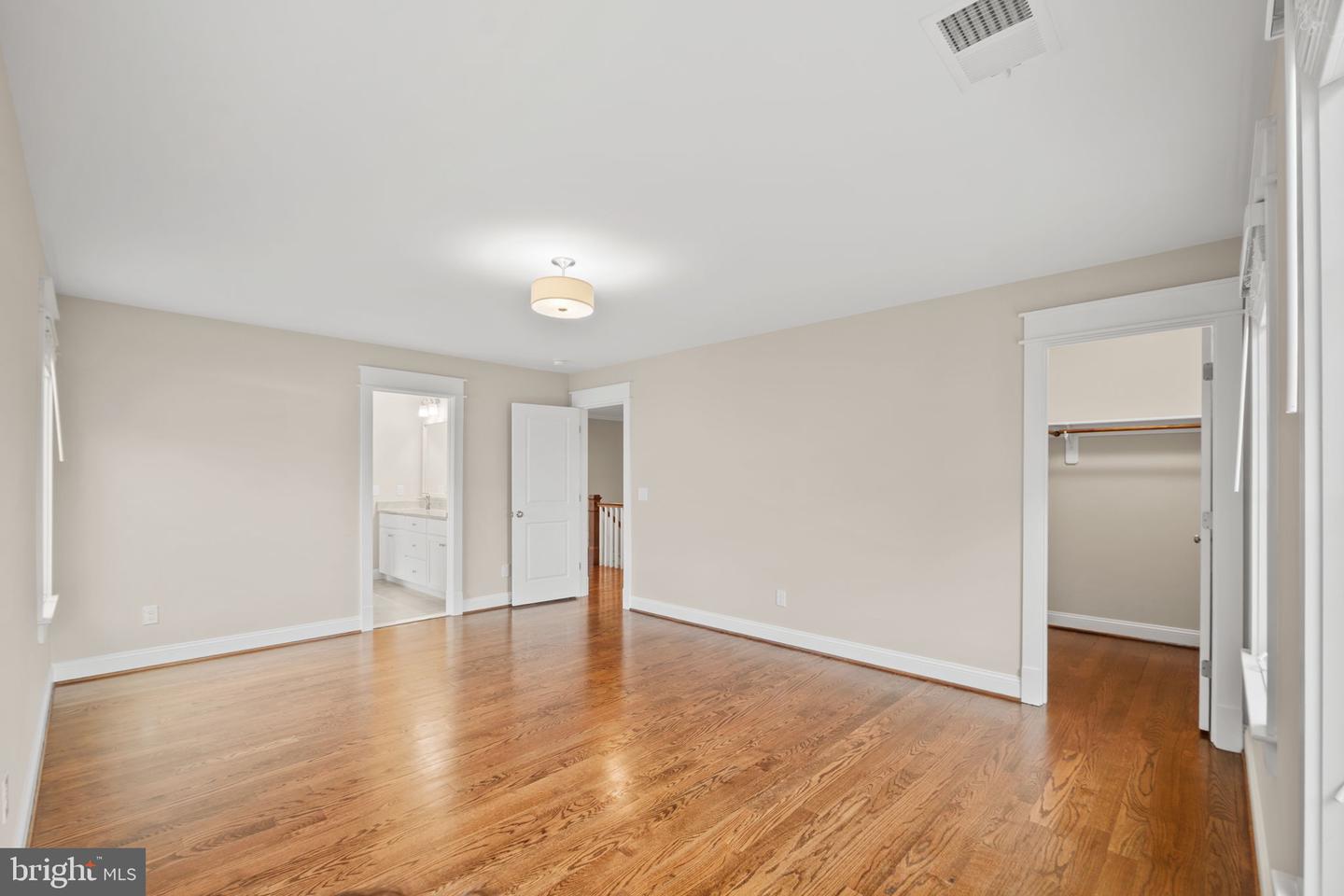 6712 DEAN DR, MCLEAN, Virginia 22101, 6 Bedrooms Bedrooms, 16 Rooms Rooms,5 BathroomsBathrooms,Residential,For sale,6712 DEAN DR,VAFX2284892 MLS # VAFX2284892 6712 DEAN DR, MCLEAN, Virginia 22101, 6 Bedrooms Bedrooms, 16 Rooms Rooms,5 BathroomsBathrooms,Residential,For sale,6712 DEAN DR,VAFX2284892 MLS # VAFX2284892