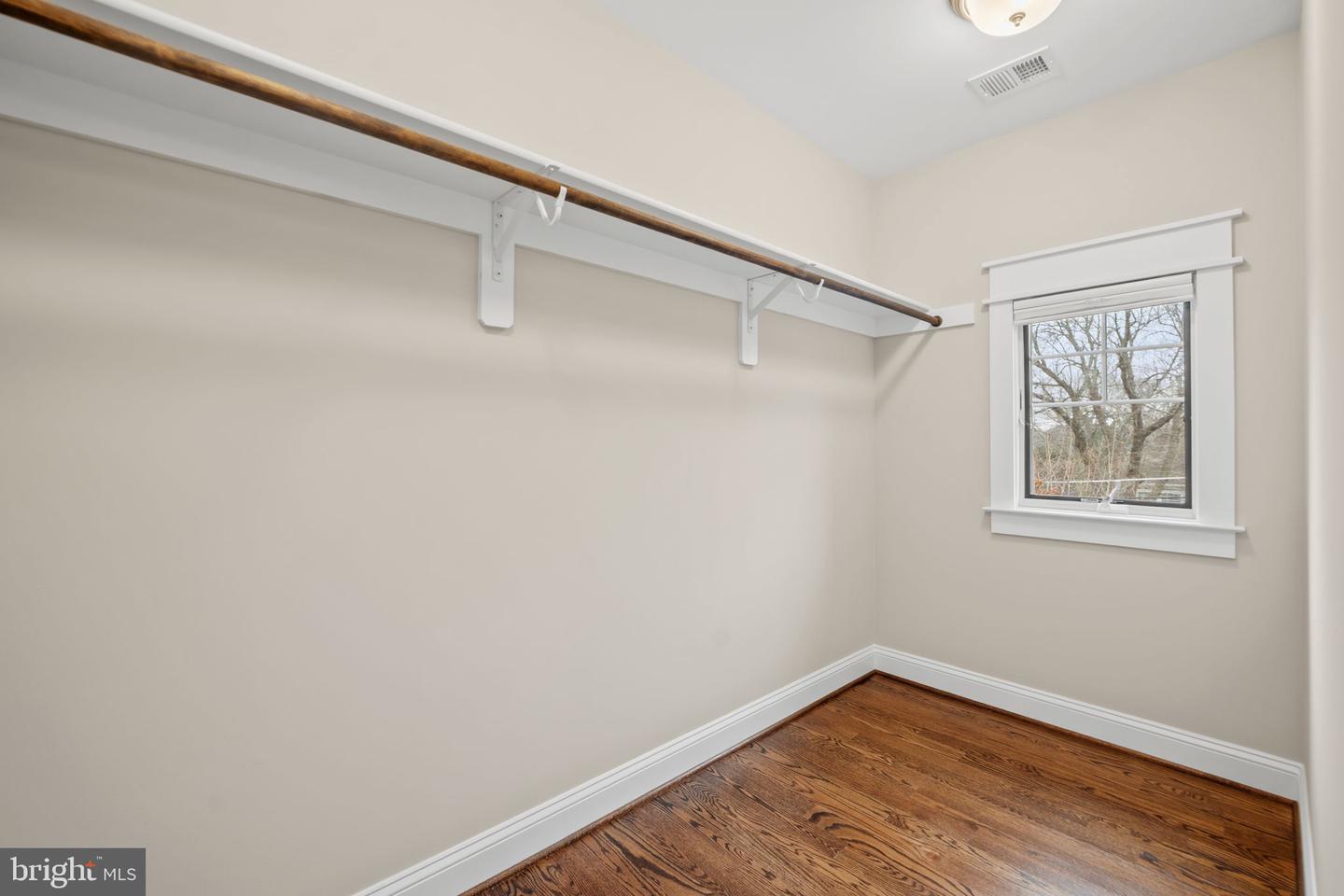 6712 DEAN DR, MCLEAN, Virginia 22101, 6 Bedrooms Bedrooms, 16 Rooms Rooms,5 BathroomsBathrooms,Residential,For sale,6712 DEAN DR,VAFX2284892 MLS # VAFX2284892 6712 DEAN DR, MCLEAN, Virginia 22101, 6 Bedrooms Bedrooms, 16 Rooms Rooms,5 BathroomsBathrooms,Residential,For sale,6712 DEAN DR,VAFX2284892 MLS # VAFX2284892