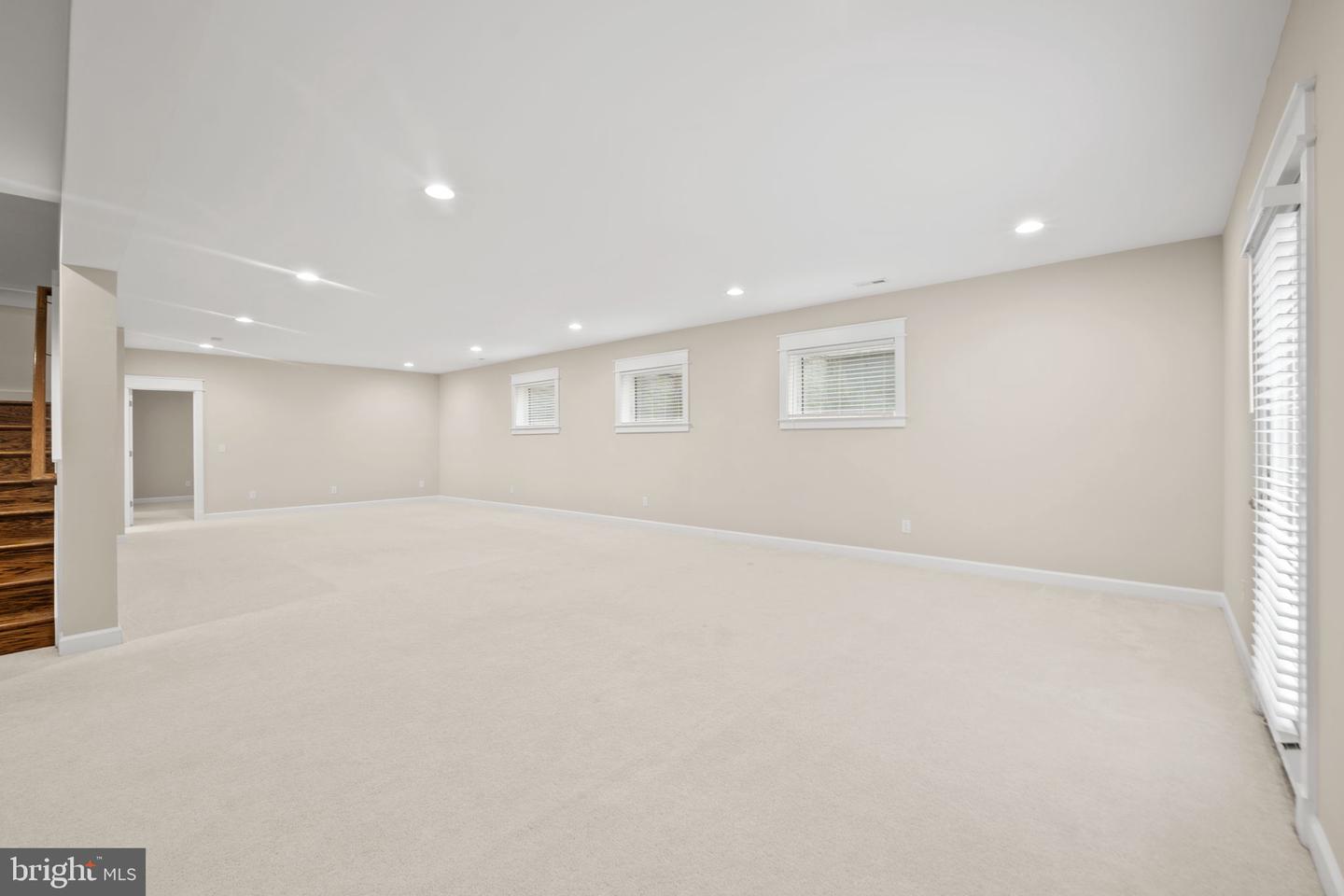 6712 DEAN DR, MCLEAN, Virginia 22101, 6 Bedrooms Bedrooms, 16 Rooms Rooms,5 BathroomsBathrooms,Residential,For sale,6712 DEAN DR,VAFX2284892 MLS # VAFX2284892 6712 DEAN DR, MCLEAN, Virginia 22101, 6 Bedrooms Bedrooms, 16 Rooms Rooms,5 BathroomsBathrooms,Residential,For sale,6712 DEAN DR,VAFX2284892 MLS # VAFX2284892