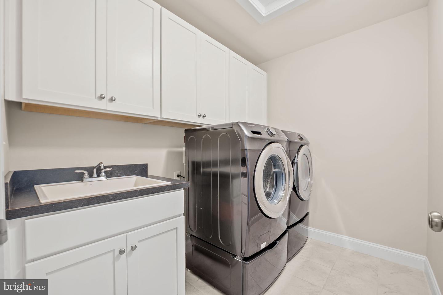 6712 DEAN DR, MCLEAN, Virginia 22101, 6 Bedrooms Bedrooms, 16 Rooms Rooms,5 BathroomsBathrooms,Residential,For sale,6712 DEAN DR,VAFX2284892 MLS # VAFX2284892 6712 DEAN DR, MCLEAN, Virginia 22101, 6 Bedrooms Bedrooms, 16 Rooms Rooms,5 BathroomsBathrooms,Residential,For sale,6712 DEAN DR,VAFX2284892 MLS # VAFX2284892