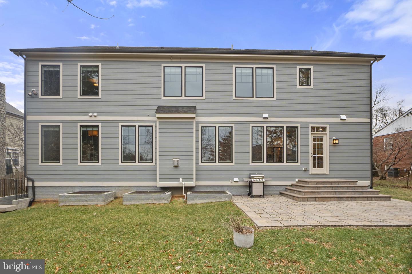 6712 DEAN DR, MCLEAN, Virginia 22101, 6 Bedrooms Bedrooms, 16 Rooms Rooms,5 BathroomsBathrooms,Residential,For sale,6712 DEAN DR,VAFX2284892 MLS # VAFX2284892 6712 DEAN DR, MCLEAN, Virginia 22101, 6 Bedrooms Bedrooms, 16 Rooms Rooms,5 BathroomsBathrooms,Residential,For sale,6712 DEAN DR,VAFX2284892 MLS # VAFX2284892