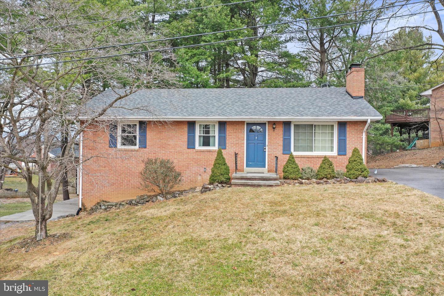 4 EVELYN CT, FRONT ROYAL, Virginia 22630, 3 Bedrooms Bedrooms, ,1 BathroomBathrooms,Residential,For sale,4 EVELYN CT,VAWR2013064 MLS # VAWR2013064 4 EVELYN CT, FRONT ROYAL, Virginia 22630, 3 Bedrooms Bedrooms, ,1 BathroomBathrooms,Residential,For sale,4 EVELYN CT,VAWR2013064 MLS # VAWR2013064