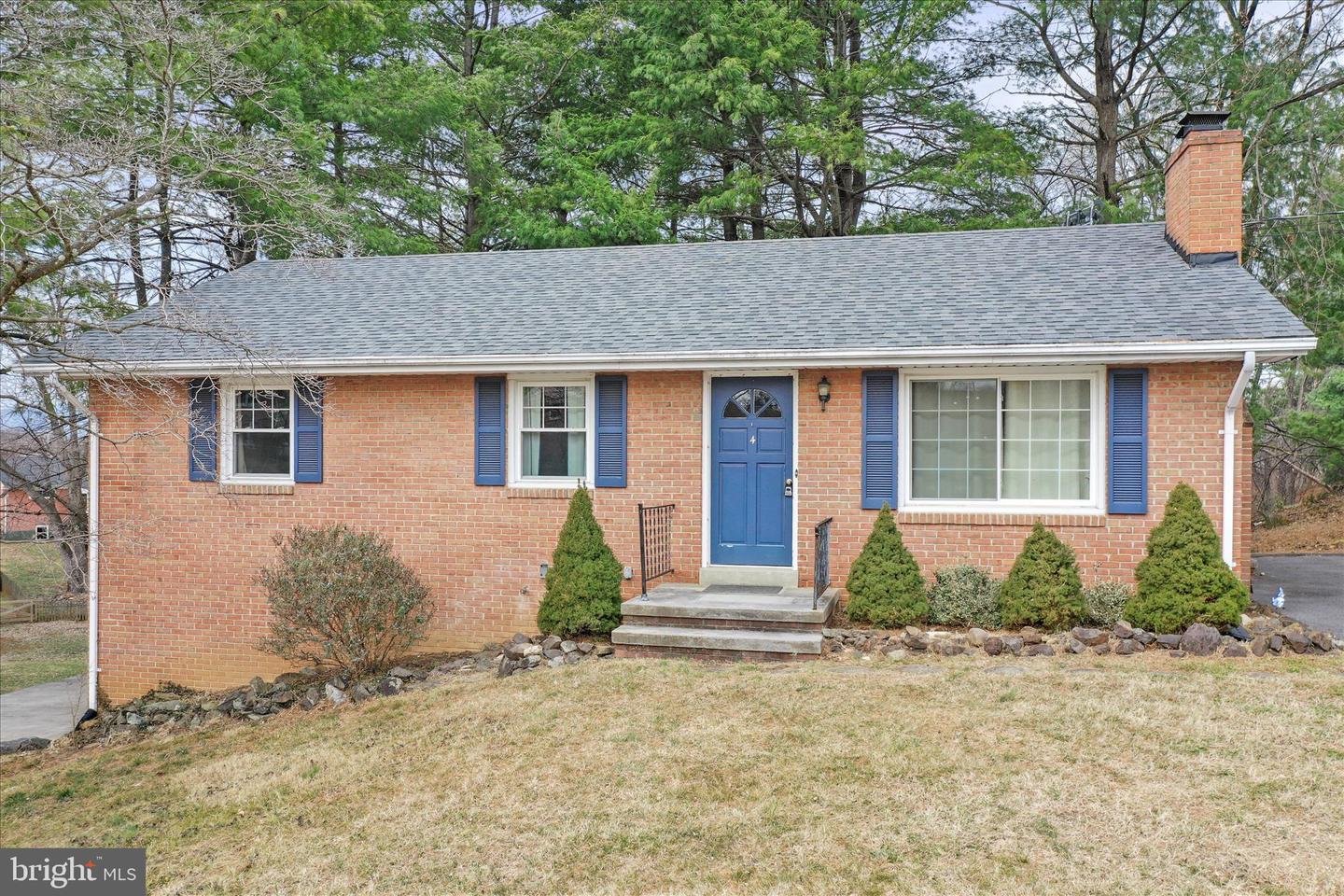 4 EVELYN CT, FRONT ROYAL, Virginia 22630, 3 Bedrooms Bedrooms, ,1 BathroomBathrooms,Residential,For sale,4 EVELYN CT,VAWR2013064 MLS # VAWR2013064 4 EVELYN CT, FRONT ROYAL, Virginia 22630, 3 Bedrooms Bedrooms, ,1 BathroomBathrooms,Residential,For sale,4 EVELYN CT,VAWR2013064 MLS # VAWR2013064