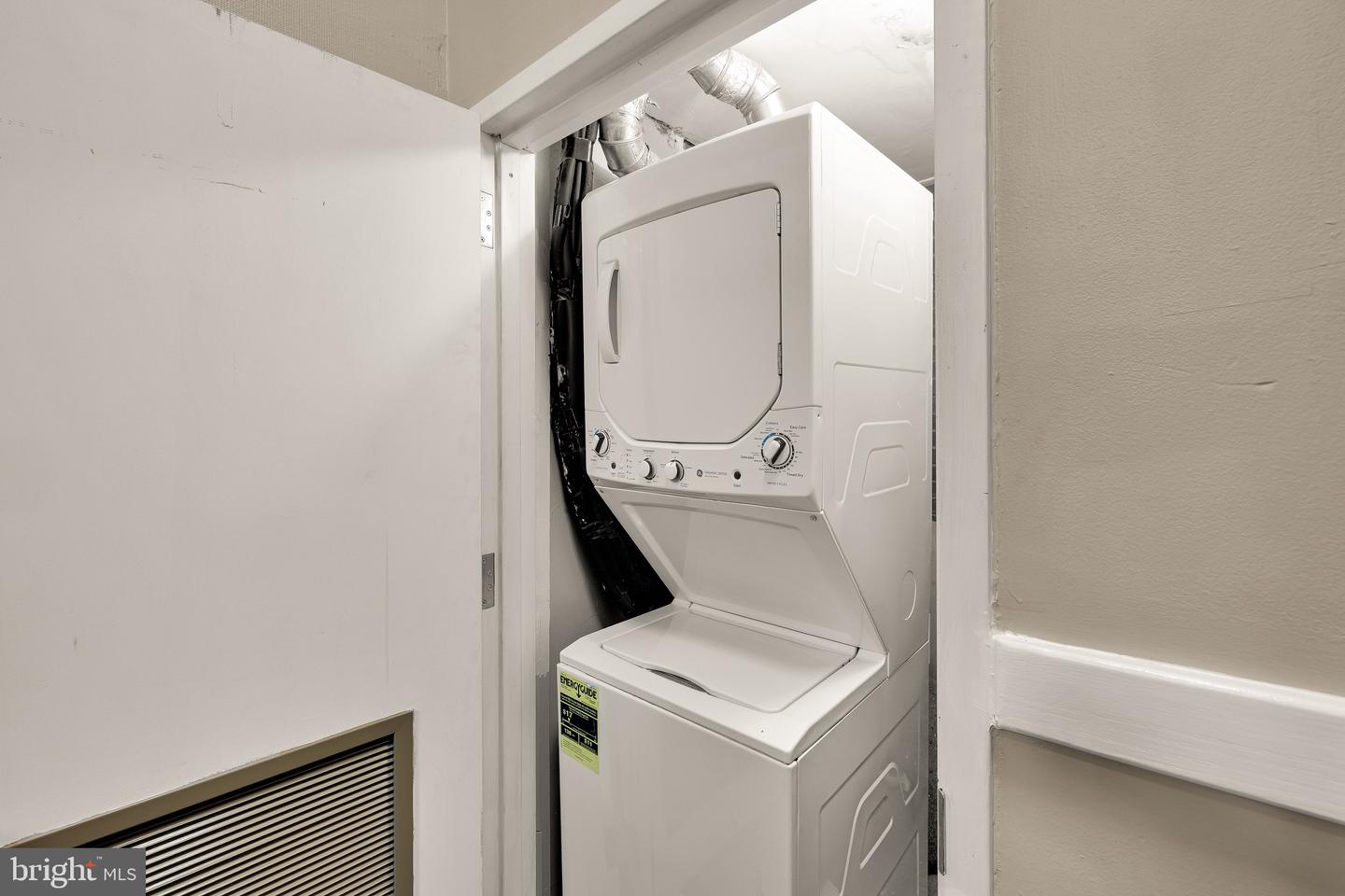 500 9TH ST SE, WASHINGTON, District Of Columbia 20003, 11 Bedrooms Bedrooms, ,8 BathroomsBathrooms,Residential,For sale,500 9TH ST SE,DCDC2240522 MLS # DCDC2240522 500 9TH ST SE, WASHINGTON, District Of Columbia 20003, 11 Bedrooms Bedrooms, ,8 BathroomsBathrooms,Residential,For sale,500 9TH ST SE,DCDC2240522 MLS # DCDC2240522