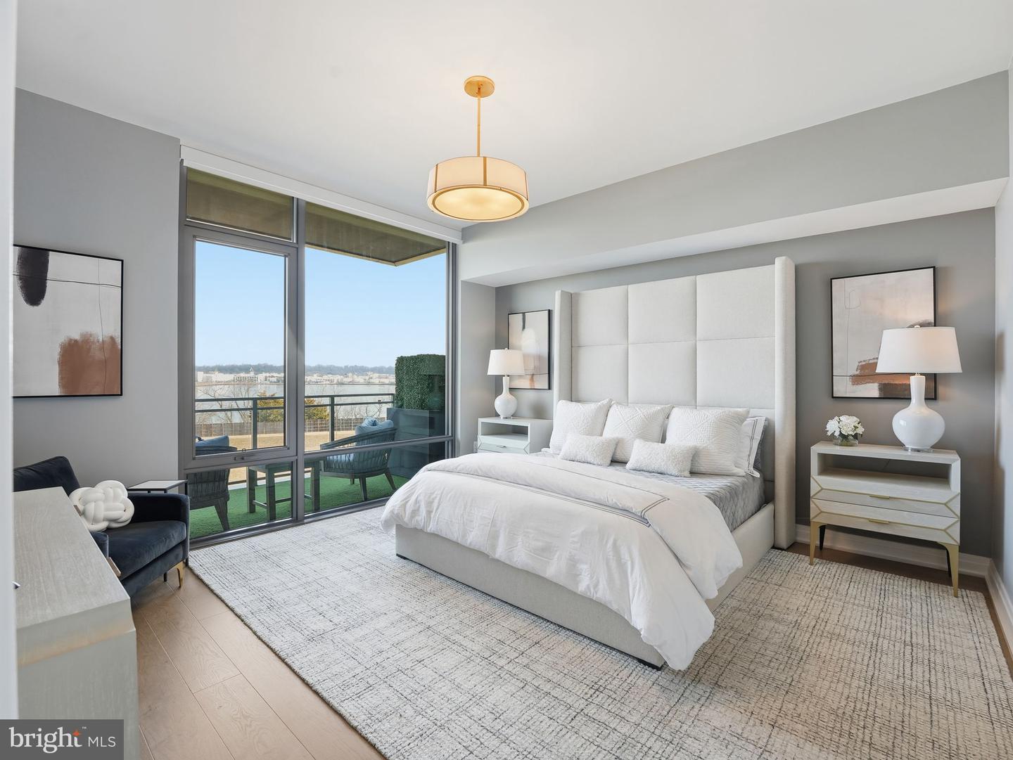 1201 N ROYAL ST #407, ALEXANDRIA, Virginia 22314, 2 Bedrooms Bedrooms, ,2 BathroomsBathrooms,Residential,For sale,1201 N ROYAL ST #407,VAAX2053022 MLS # VAAX2053022