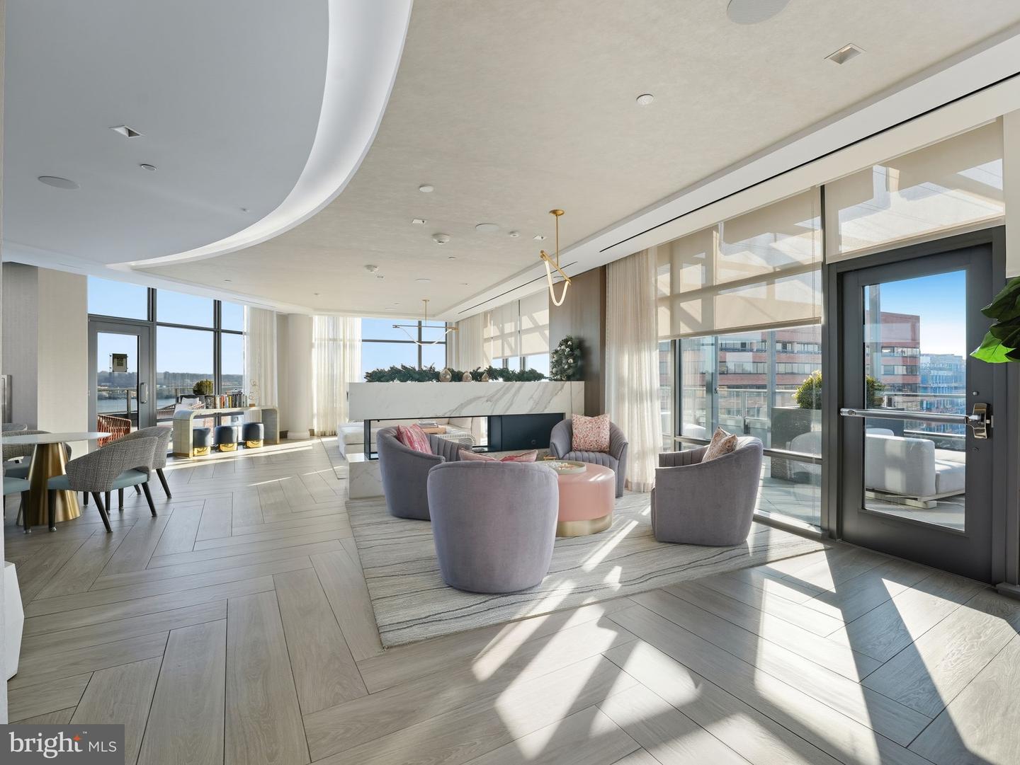 1201 N ROYAL ST #407, ALEXANDRIA, Virginia 22314, 2 Bedrooms Bedrooms, ,2 BathroomsBathrooms,Residential,For sale,1201 N ROYAL ST #407,VAAX2053022 MLS # VAAX2053022