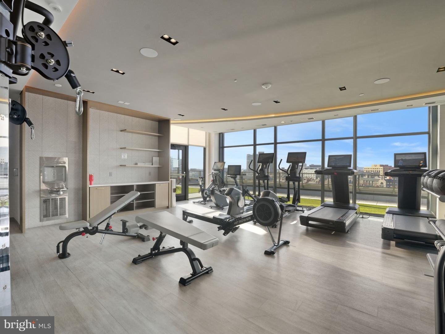 1201 N ROYAL ST #407, ALEXANDRIA, Virginia 22314, 2 Bedrooms Bedrooms, ,2 BathroomsBathrooms,Residential,For sale,1201 N ROYAL ST #407,VAAX2053022 MLS # VAAX2053022