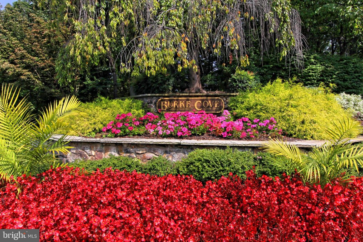 5833 COVE LANDING RD #304, BURKE, Virginia 22015, 2 Bedrooms Bedrooms, 7 Rooms Rooms,2 BathroomsBathrooms,Residential,For sale,5833 COVE LANDING RD #304,VAFX2285130 MLS # VAFX2285130