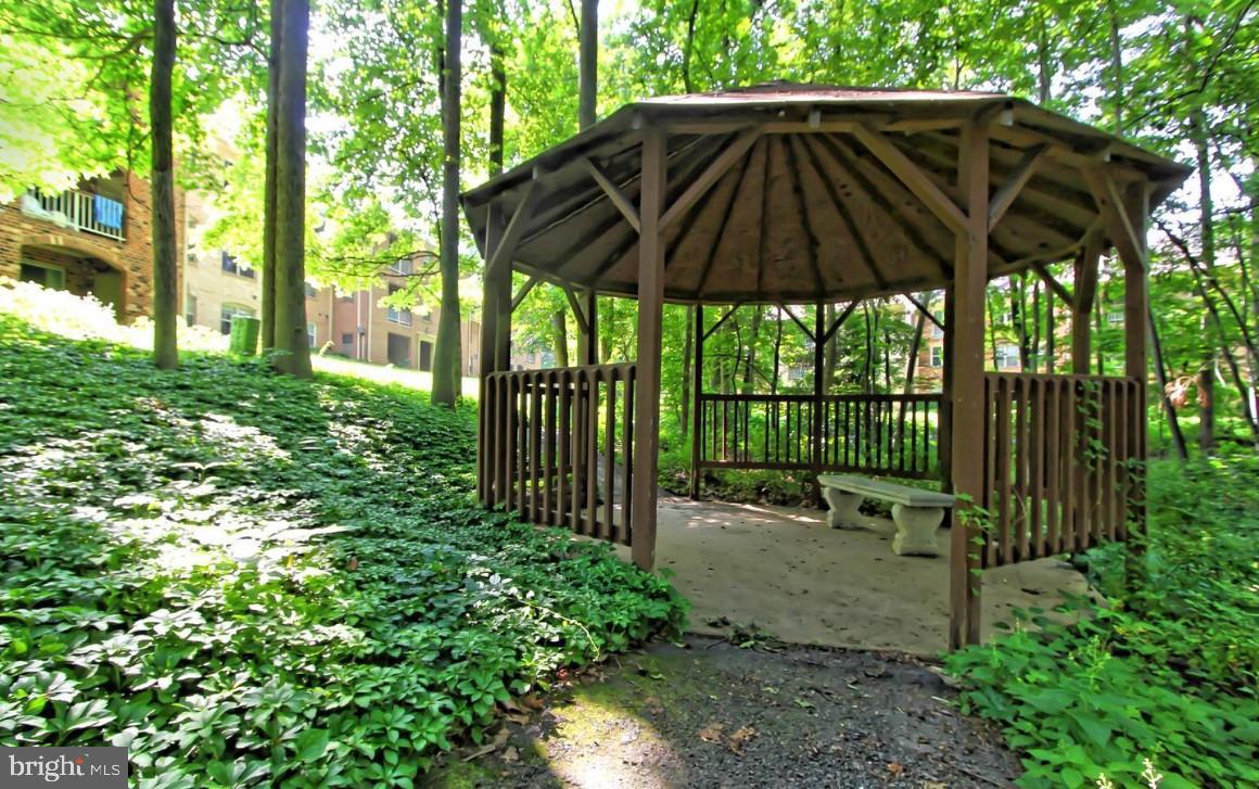 5833 COVE LANDING RD #304, BURKE, Virginia 22015, 2 Bedrooms Bedrooms, 7 Rooms Rooms,2 BathroomsBathrooms,Residential,For sale,5833 COVE LANDING RD #304,VAFX2285130 MLS # VAFX2285130