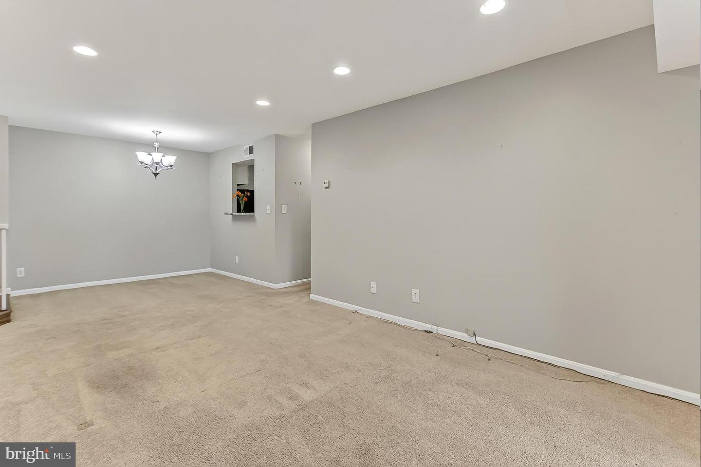 5833 COVE LANDING RD #304, BURKE, Virginia 22015, 2 Bedrooms Bedrooms, 7 Rooms Rooms,2 BathroomsBathrooms,Residential,For sale,5833 COVE LANDING RD #304,VAFX2285130 MLS # VAFX2285130