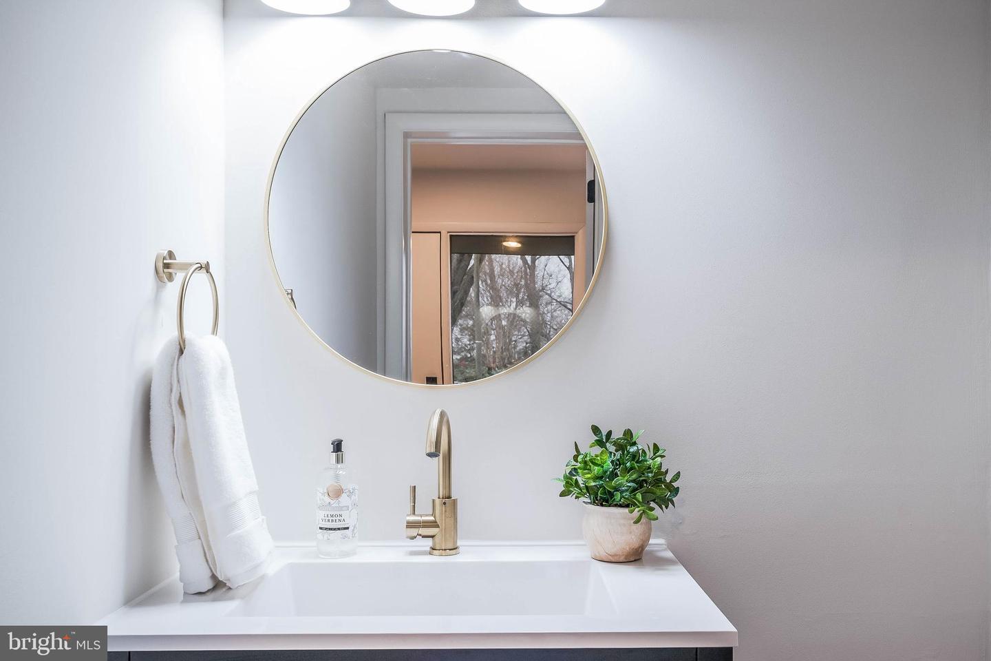 11713 NEWBRIDGE CT, RESTON, Virginia 20191, 4 Bedrooms Bedrooms, ,3 BathroomsBathrooms,Residential,For sale,11713 NEWBRIDGE CT,VAFX2285224 MLS # VAFX2285224 11713 NEWBRIDGE CT, RESTON, Virginia 20191, 4 Bedrooms Bedrooms, ,3 BathroomsBathrooms,Residential,For sale,11713 NEWBRIDGE CT,VAFX2285224 MLS # VAFX2285224