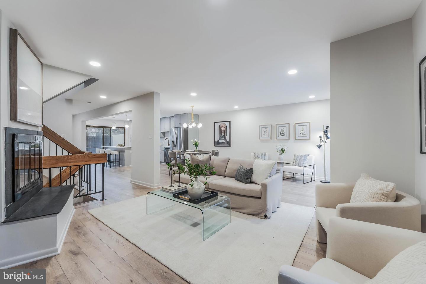 11713 NEWBRIDGE CT, RESTON, Virginia 20191, 4 Bedrooms Bedrooms, ,3 BathroomsBathrooms,Residential,For sale,11713 NEWBRIDGE CT,VAFX2285224 MLS # VAFX2285224 11713 NEWBRIDGE CT, RESTON, Virginia 20191, 4 Bedrooms Bedrooms, ,3 BathroomsBathrooms,Residential,For sale,11713 NEWBRIDGE CT,VAFX2285224 MLS # VAFX2285224