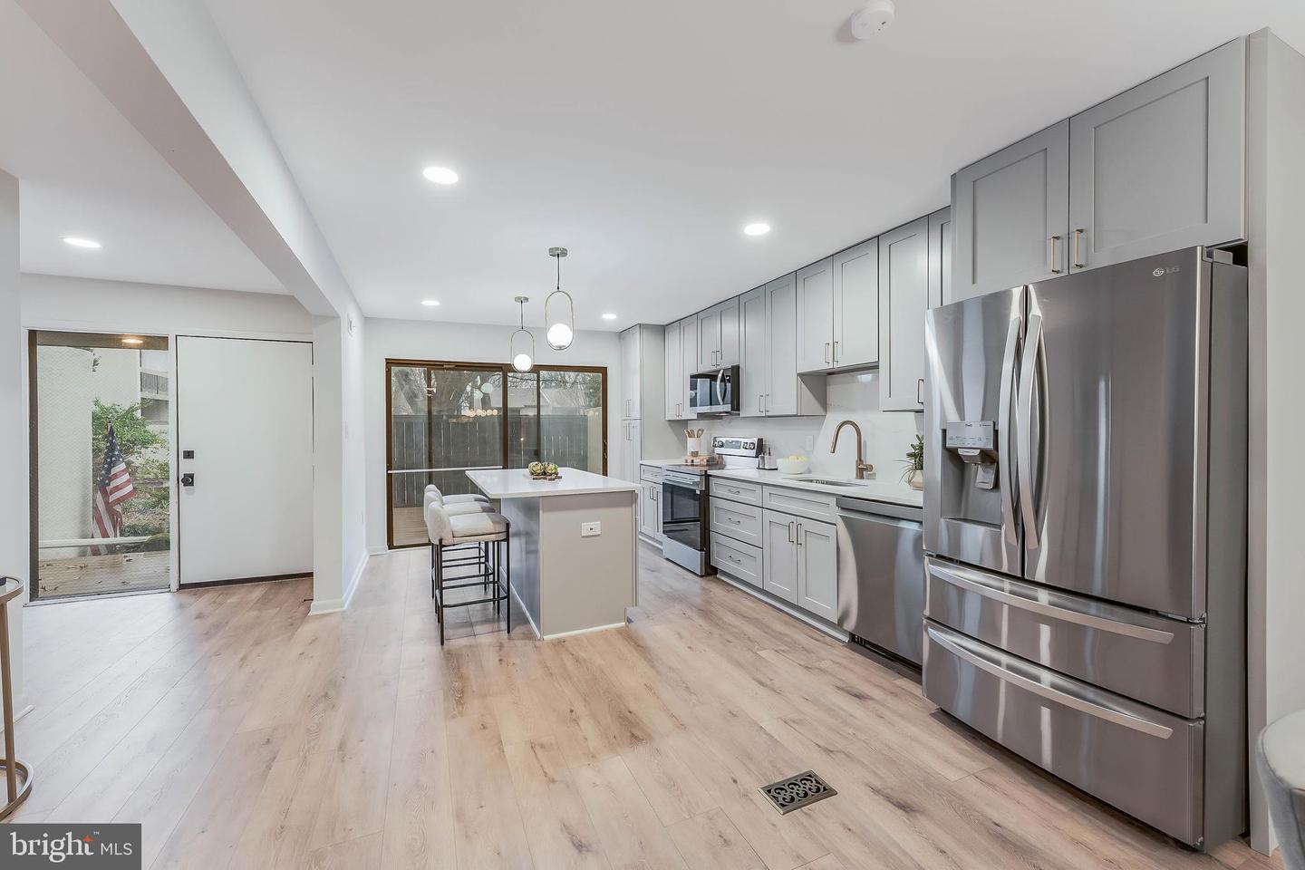 11713 NEWBRIDGE CT, RESTON, Virginia 20191, 4 Bedrooms Bedrooms, ,3 BathroomsBathrooms,Residential,For sale,11713 NEWBRIDGE CT,VAFX2285224 MLS # VAFX2285224 11713 NEWBRIDGE CT, RESTON, Virginia 20191, 4 Bedrooms Bedrooms, ,3 BathroomsBathrooms,Residential,For sale,11713 NEWBRIDGE CT,VAFX2285224 MLS # VAFX2285224