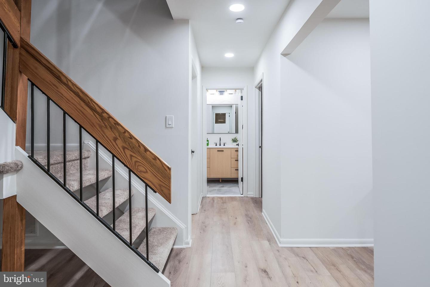 11713 NEWBRIDGE CT, RESTON, Virginia 20191, 4 Bedrooms Bedrooms, ,3 BathroomsBathrooms,Residential,For sale,11713 NEWBRIDGE CT,VAFX2285224 MLS # VAFX2285224 11713 NEWBRIDGE CT, RESTON, Virginia 20191, 4 Bedrooms Bedrooms, ,3 BathroomsBathrooms,Residential,For sale,11713 NEWBRIDGE CT,VAFX2285224 MLS # VAFX2285224