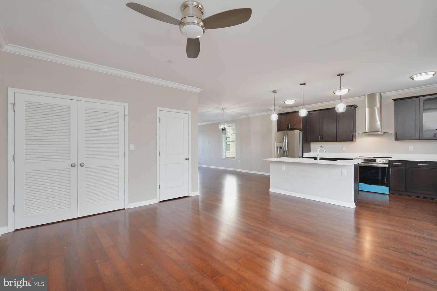 412 WOODCREST DR SE #412B, WASHINGTON, District Of Columbia 20032, 3 Bedrooms Bedrooms, 6 Rooms Rooms,2 BathroomsBathrooms,Residential,For sale,412 WOODCREST DR SE #412B,DCDC2240882 MLS # DCDC2240882