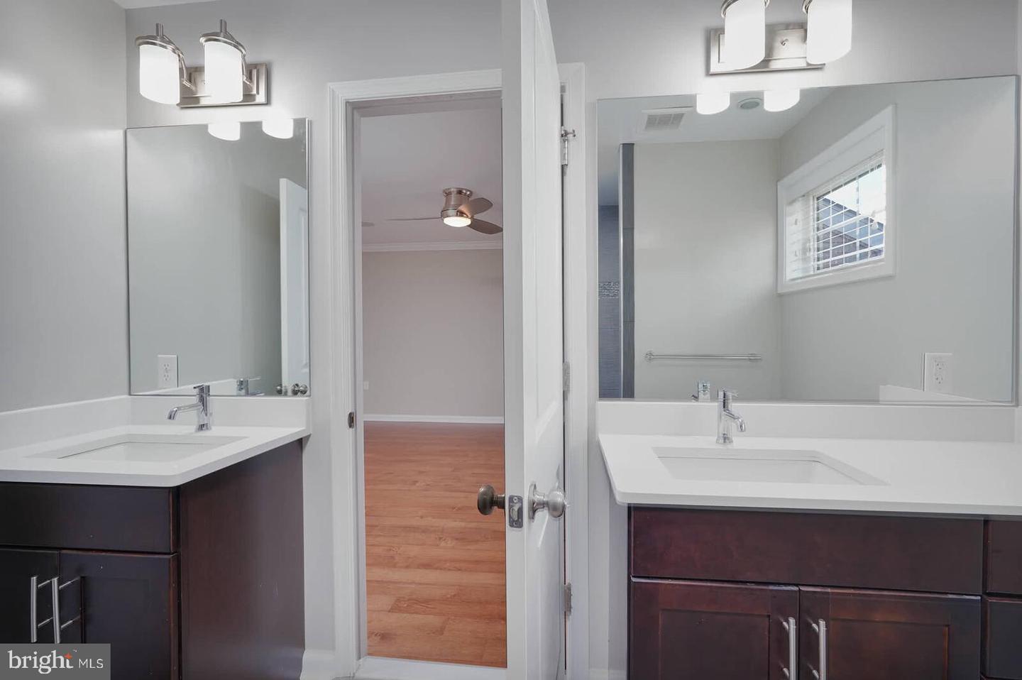 412 WOODCREST DR SE #412B, WASHINGTON, District Of Columbia 20032, 3 Bedrooms Bedrooms, 6 Rooms Rooms,2 BathroomsBathrooms,Residential,For sale,412 WOODCREST DR SE #412B,DCDC2240882 MLS # DCDC2240882