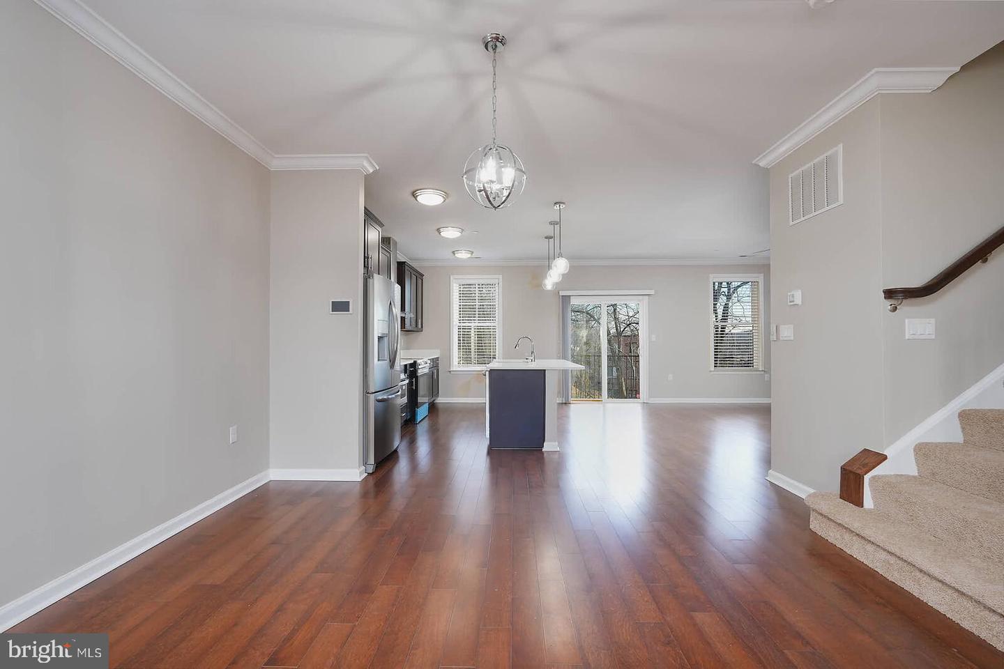 412 WOODCREST DR SE #412B, WASHINGTON, District Of Columbia 20032, 3 Bedrooms Bedrooms, 6 Rooms Rooms,2 BathroomsBathrooms,Residential,For sale,412 WOODCREST DR SE #412B,DCDC2240882 MLS # DCDC2240882