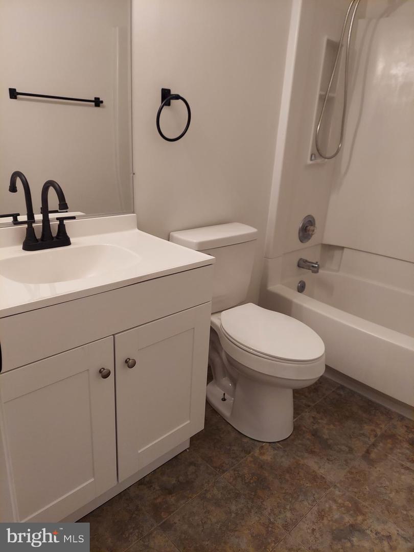 103 NORTHWOOD CIR, CROSS JUNCTION, Virginia 22625, 3 Bedrooms Bedrooms, ,2 BathroomsBathrooms,Residential,For sale,103 NORTHWOOD CIR,VAFV2038846 MLS # VAFV2038846 103 NORTHWOOD CIR, CROSS JUNCTION, Virginia 22625, 3 Bedrooms Bedrooms, ,2 BathroomsBathrooms,Residential,For sale,103 NORTHWOOD CIR,VAFV2038846 MLS # VAFV2038846