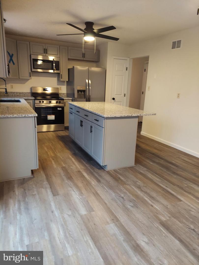 103 NORTHWOOD CIR, CROSS JUNCTION, Virginia 22625, 3 Bedrooms Bedrooms, ,2 BathroomsBathrooms,Residential,For sale,103 NORTHWOOD CIR,VAFV2038846 MLS # VAFV2038846 103 NORTHWOOD CIR, CROSS JUNCTION, Virginia 22625, 3 Bedrooms Bedrooms, ,2 BathroomsBathrooms,Residential,For sale,103 NORTHWOOD CIR,VAFV2038846 MLS # VAFV2038846