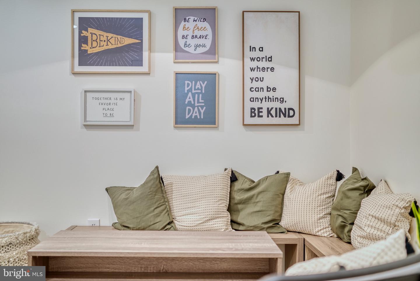 220 VIEW MOUNTAIN RD, STANLEY, Virginia 22851, 3 Bedrooms Bedrooms, ,2 BathroomsBathrooms,Residential,For sale,220 VIEW MOUNTAIN RD,VAPA2005876 MLS # VAPA2005876