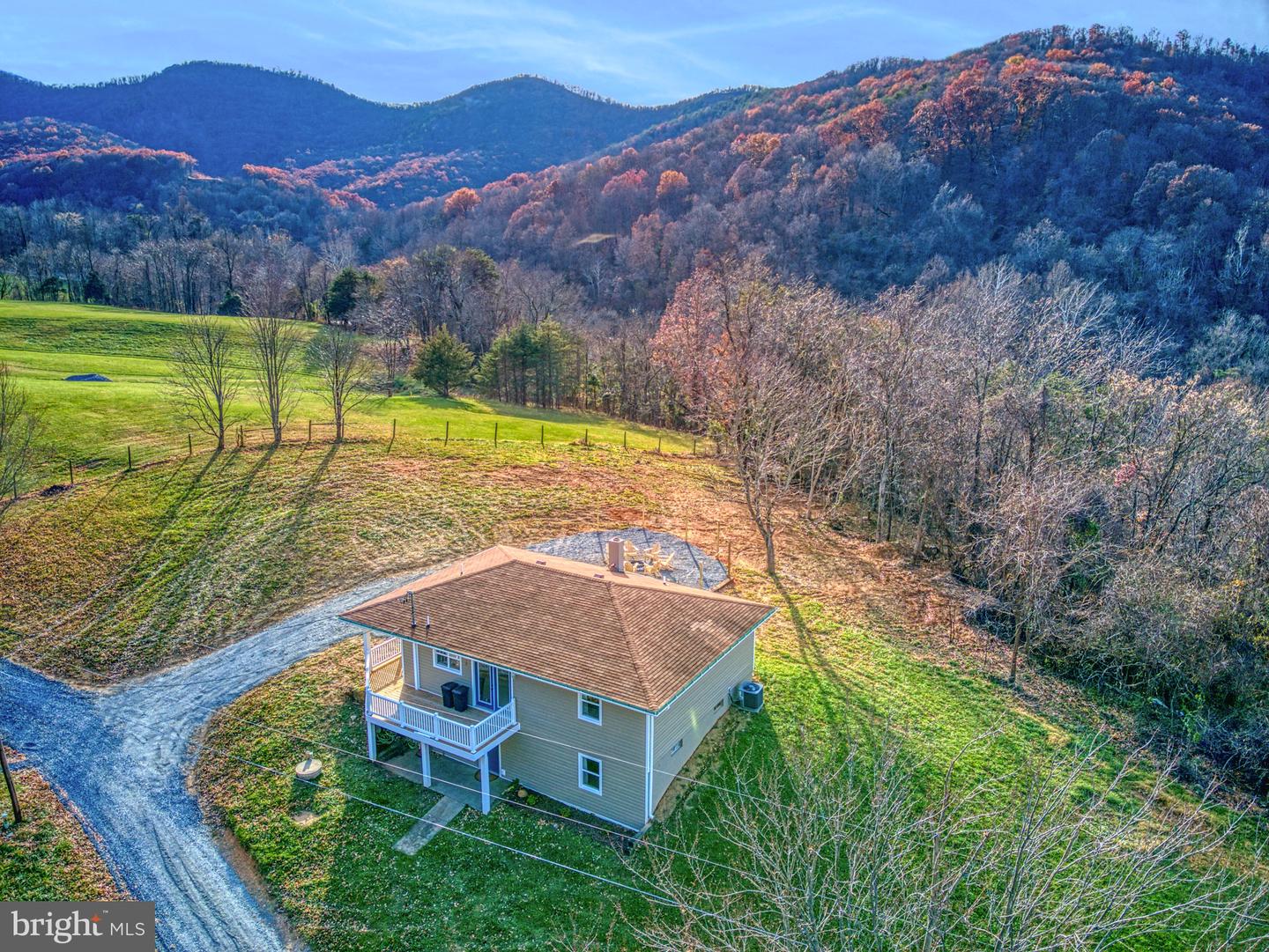 220 VIEW MOUNTAIN RD, STANLEY, Virginia 22851, 3 Bedrooms Bedrooms, ,2 BathroomsBathrooms,Residential,For sale,220 VIEW MOUNTAIN RD,VAPA2005876 MLS # VAPA2005876