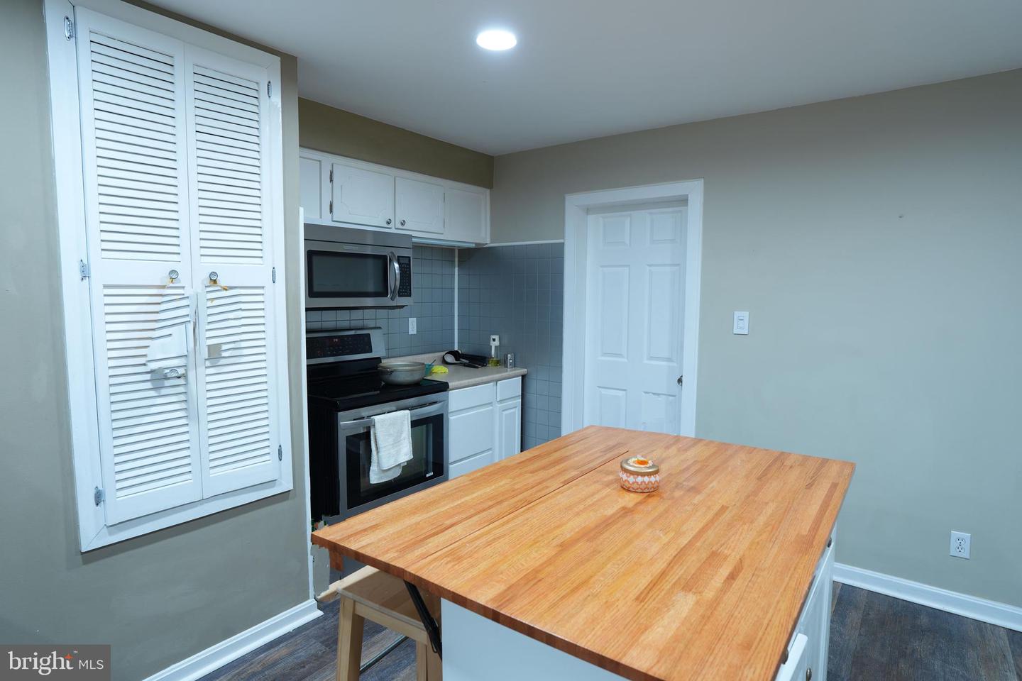 948 DISMAL HOLLOW RD, FRONT ROYAL, Virginia 22630, 3 Bedrooms Bedrooms, ,2 BathroomsBathrooms,Residential,For sale,948 DISMAL HOLLOW RD,VAWR2013104 MLS # VAWR2013104 948 DISMAL HOLLOW RD, FRONT ROYAL, Virginia 22630, 3 Bedrooms Bedrooms, ,2 BathroomsBathrooms,Residential,For sale,948 DISMAL HOLLOW RD,VAWR2013104 MLS # VAWR2013104