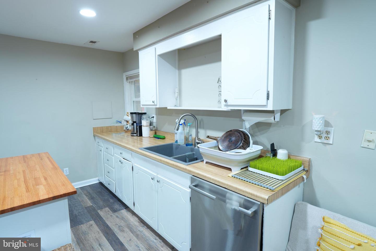 948 DISMAL HOLLOW RD, FRONT ROYAL, Virginia 22630, 3 Bedrooms Bedrooms, ,2 BathroomsBathrooms,Residential,For sale,948 DISMAL HOLLOW RD,VAWR2013104 MLS # VAWR2013104 948 DISMAL HOLLOW RD, FRONT ROYAL, Virginia 22630, 3 Bedrooms Bedrooms, ,2 BathroomsBathrooms,Residential,For sale,948 DISMAL HOLLOW RD,VAWR2013104 MLS # VAWR2013104