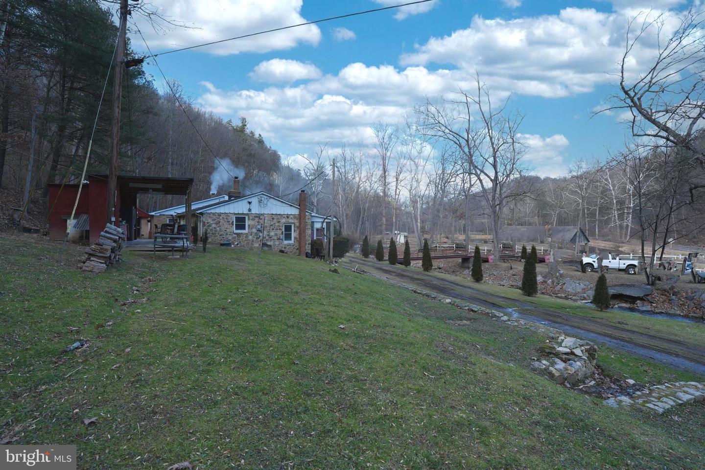 948 DISMAL HOLLOW RD, FRONT ROYAL, Virginia 22630, 3 Bedrooms Bedrooms, ,2 BathroomsBathrooms,Residential,For sale,948 DISMAL HOLLOW RD,VAWR2013104 MLS # VAWR2013104 948 DISMAL HOLLOW RD, FRONT ROYAL, Virginia 22630, 3 Bedrooms Bedrooms, ,2 BathroomsBathrooms,Residential,For sale,948 DISMAL HOLLOW RD,VAWR2013104 MLS # VAWR2013104