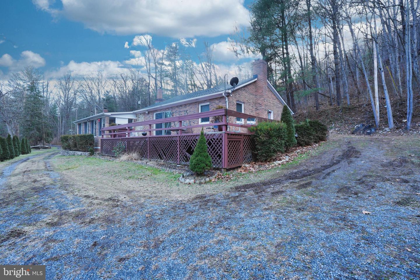 948 DISMAL HOLLOW RD, FRONT ROYAL, Virginia 22630, 3 Bedrooms Bedrooms, ,2 BathroomsBathrooms,Residential,For sale,948 DISMAL HOLLOW RD,VAWR2013104 MLS # VAWR2013104 948 DISMAL HOLLOW RD, FRONT ROYAL, Virginia 22630, 3 Bedrooms Bedrooms, ,2 BathroomsBathrooms,Residential,For sale,948 DISMAL HOLLOW RD,VAWR2013104 MLS # VAWR2013104